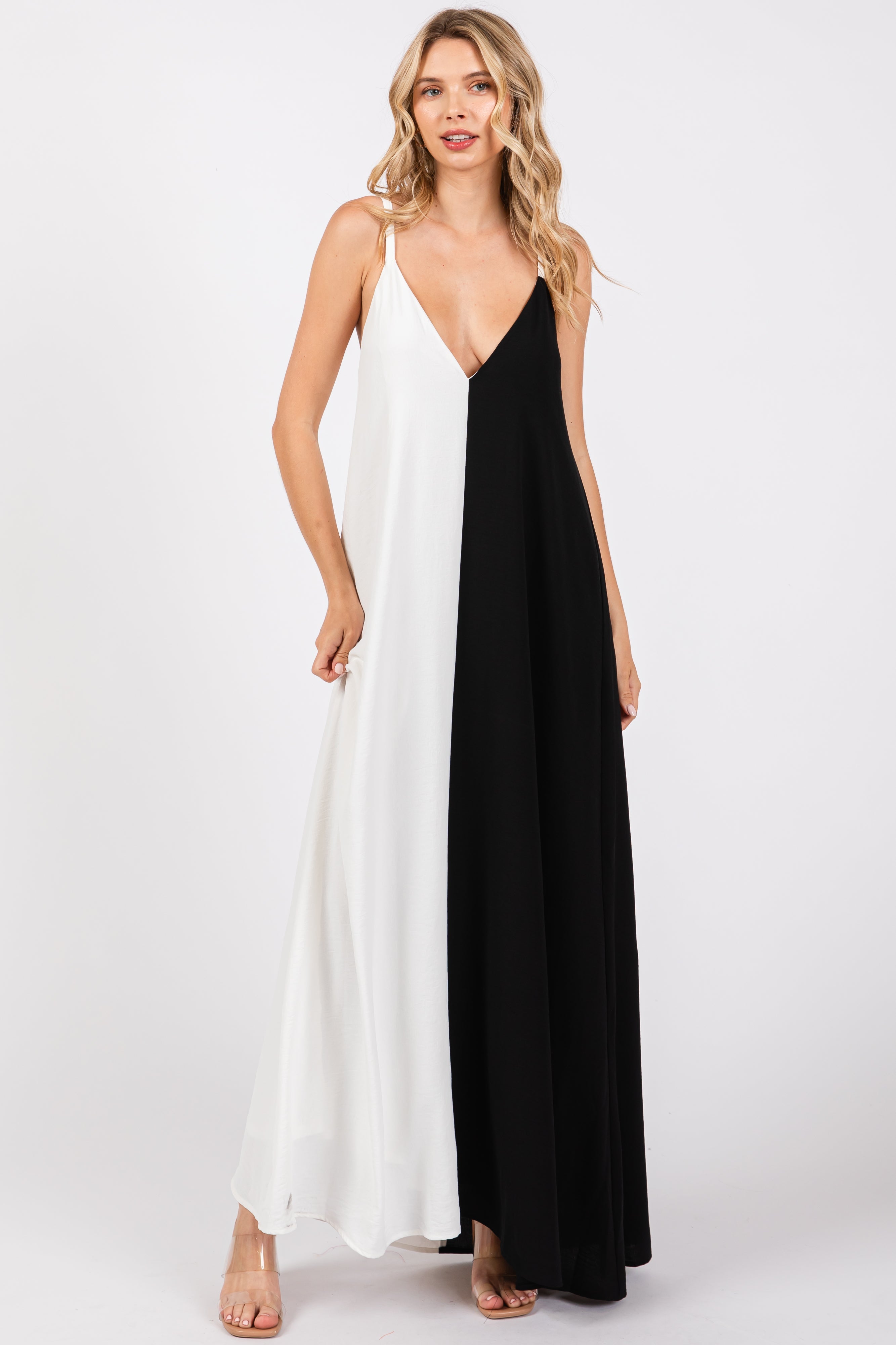 Umstandsmaxikleid mit V-Ausschnitt im Colour-Blocking-Stil