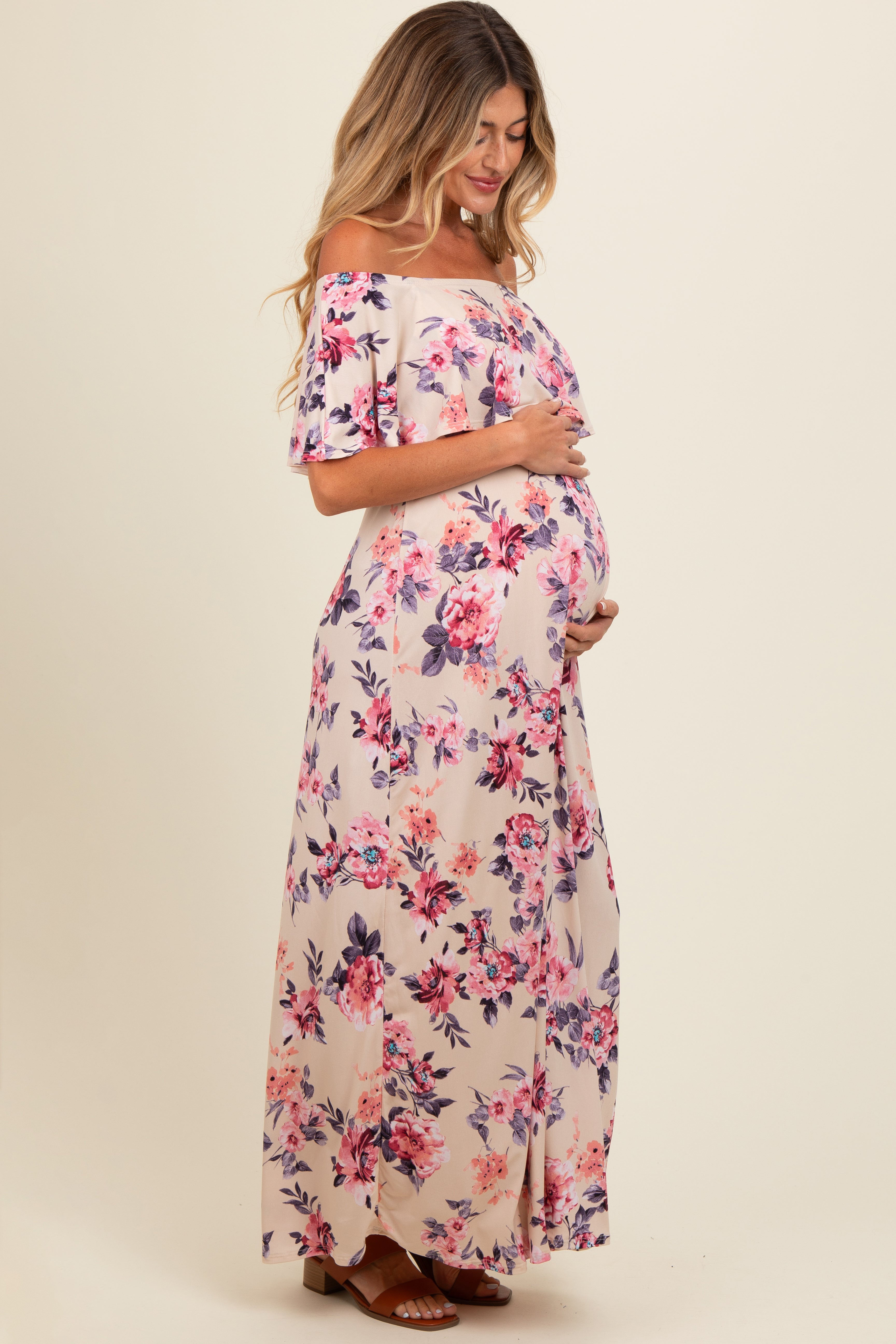 Florales Umstands-Maxikleid mit schulterfreiem Ausschnitt