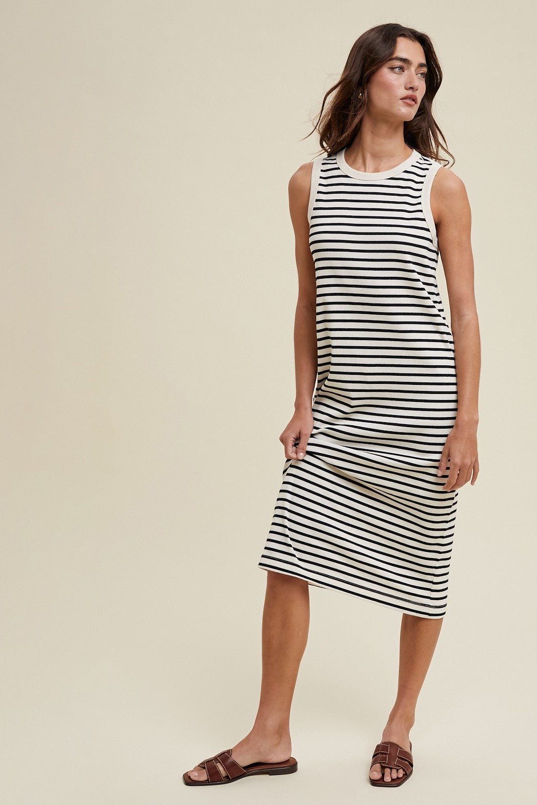 Ärmelloses Umstands-Midikleid aus geripptem Strick mit Streifen