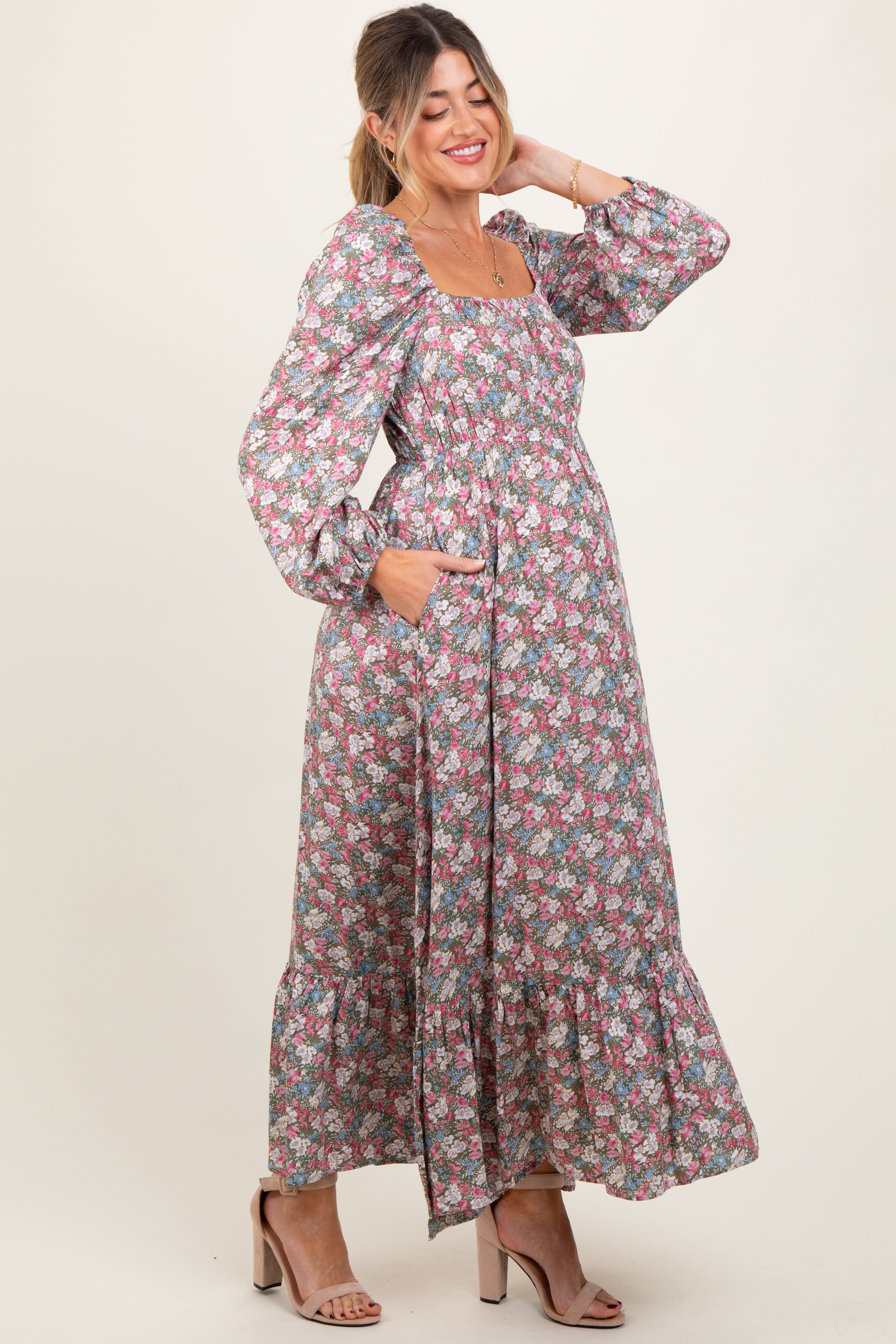 Geblümtes Wende-Umstands-Maxikleid in Rosa mit langen Ärmeln