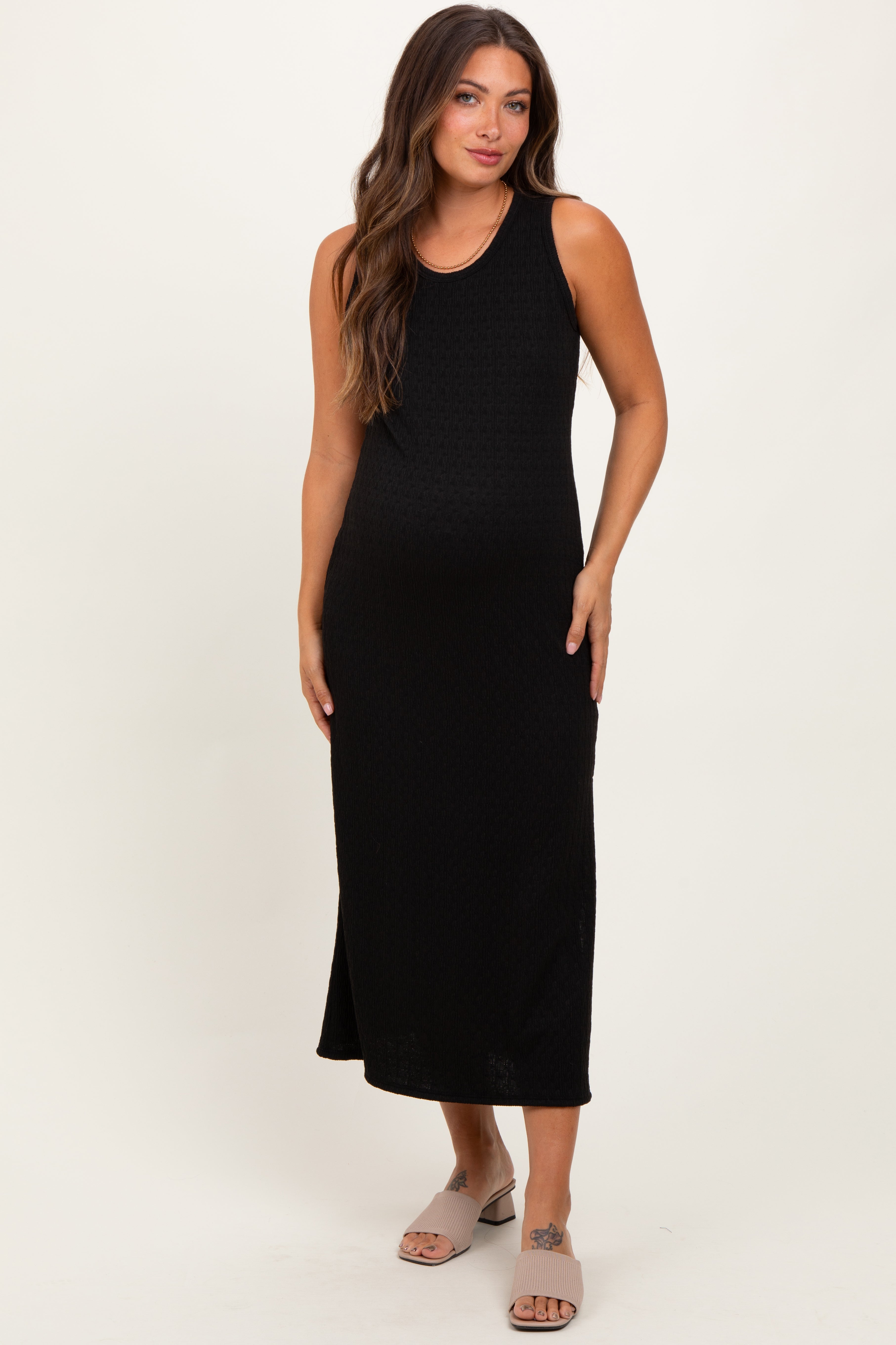 Schwarzes ärmelloses Umstands-Midikleid aus Jacquard mit Seitenschlitz