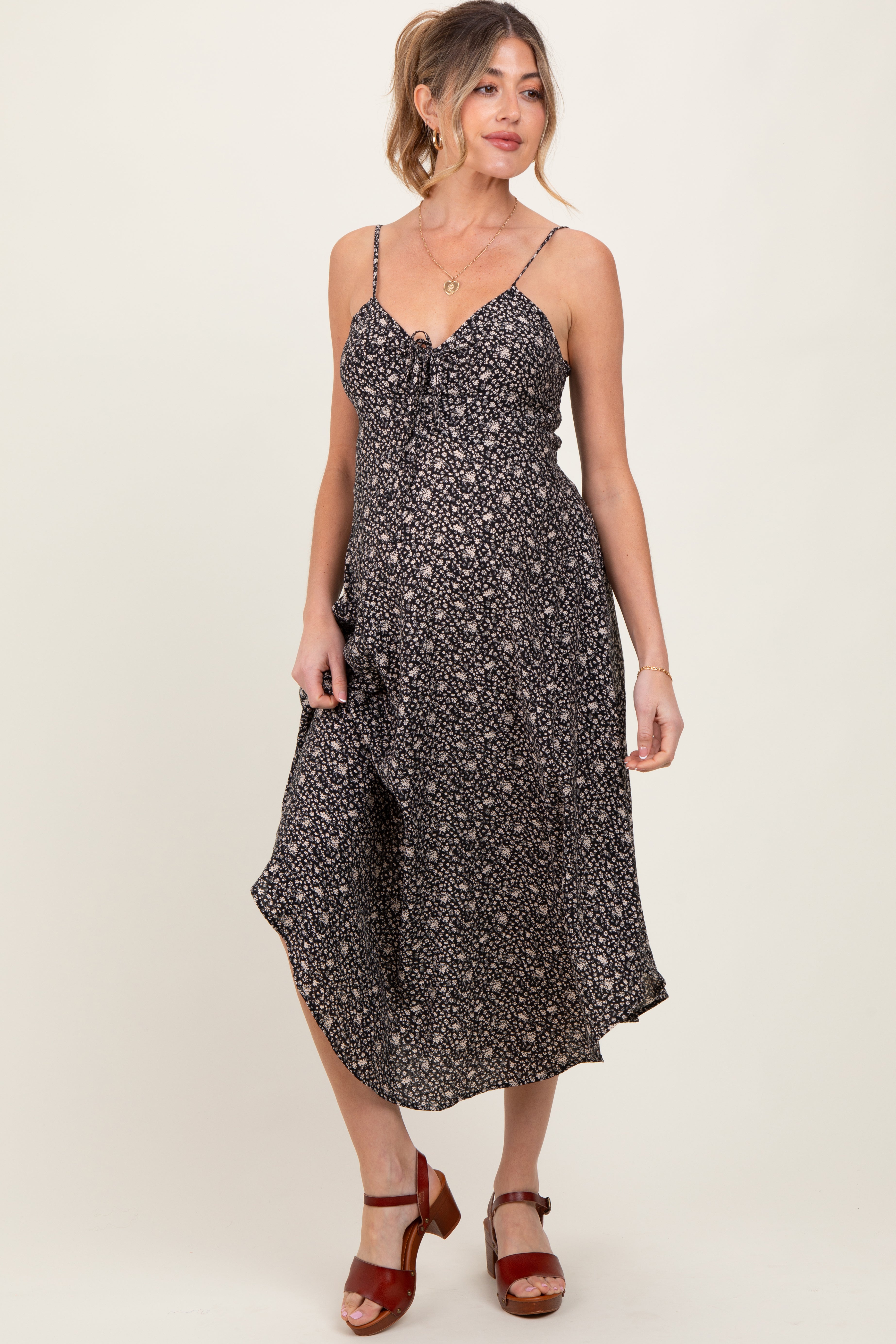 Umstands-Midikleid mit Blumenmuster und Bindedetail vorne in Schwarz