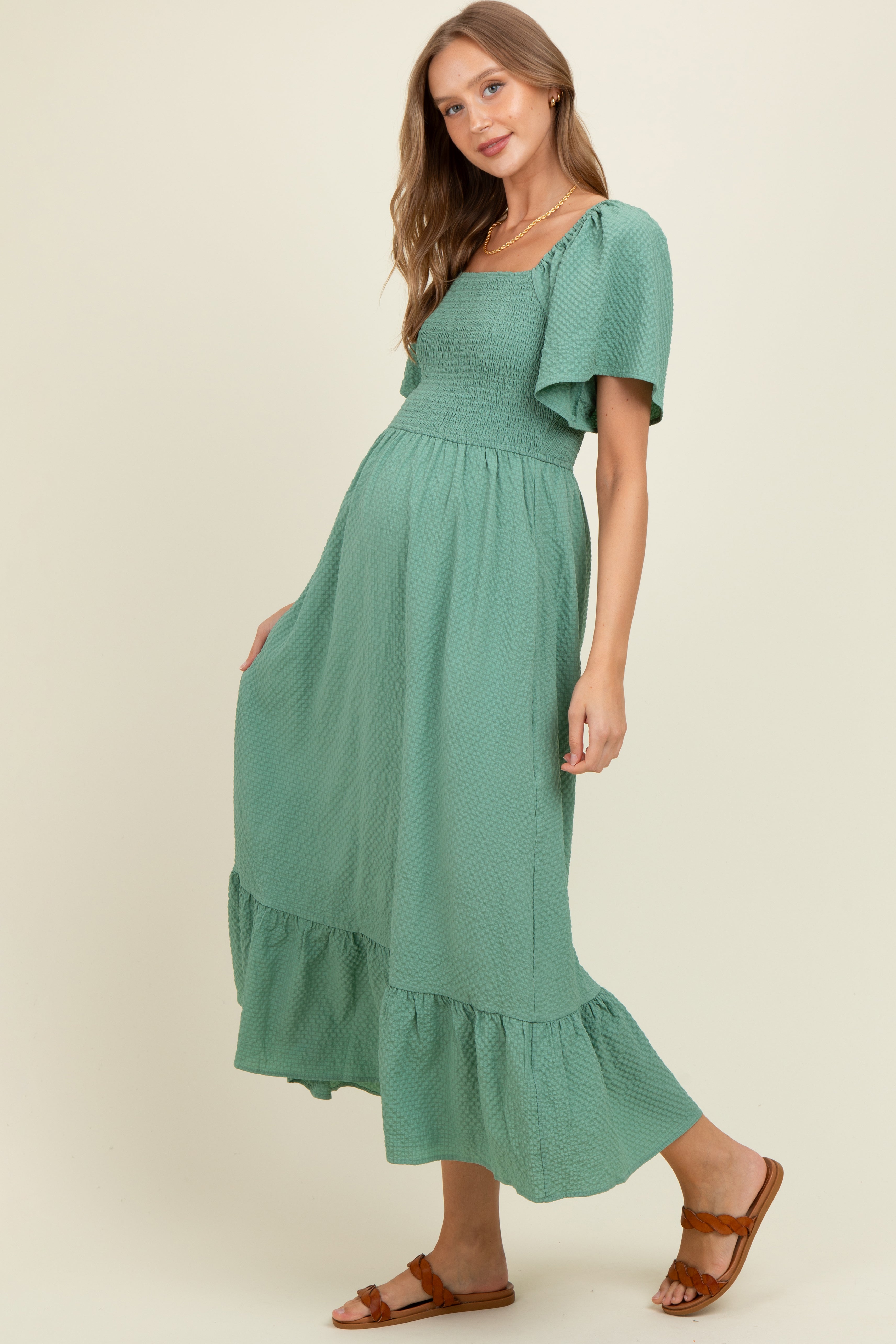 Wandelbares Umstands-Maxikleid mit elastischem Smok-Bund
