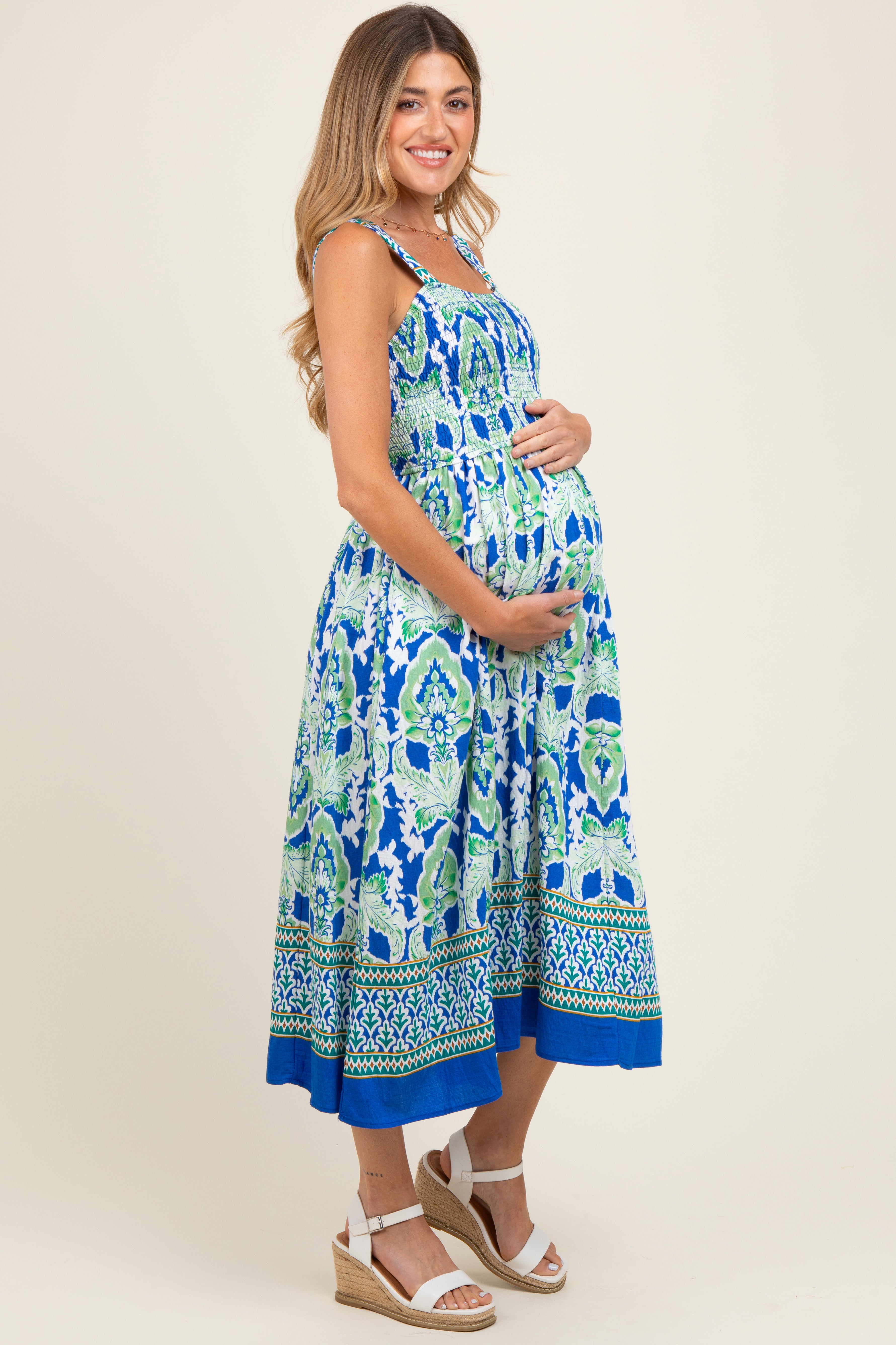 Royalblaues ärmelloses Umstands-Midikleid mit Blumenmuster und Smok