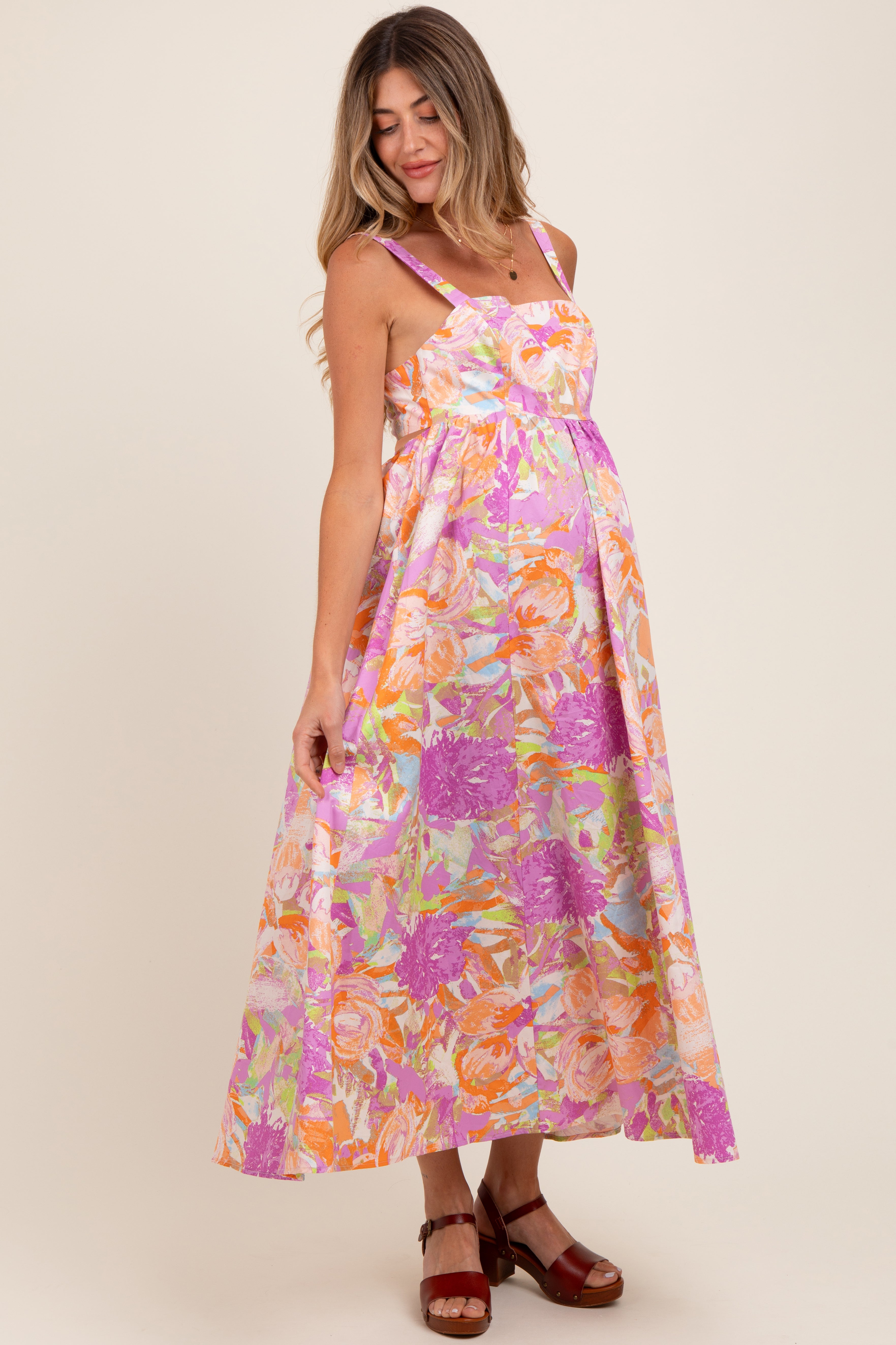 Rosa Umstands-Maxikleid mit Blumenmuster, Cut-out und Rückenbindung