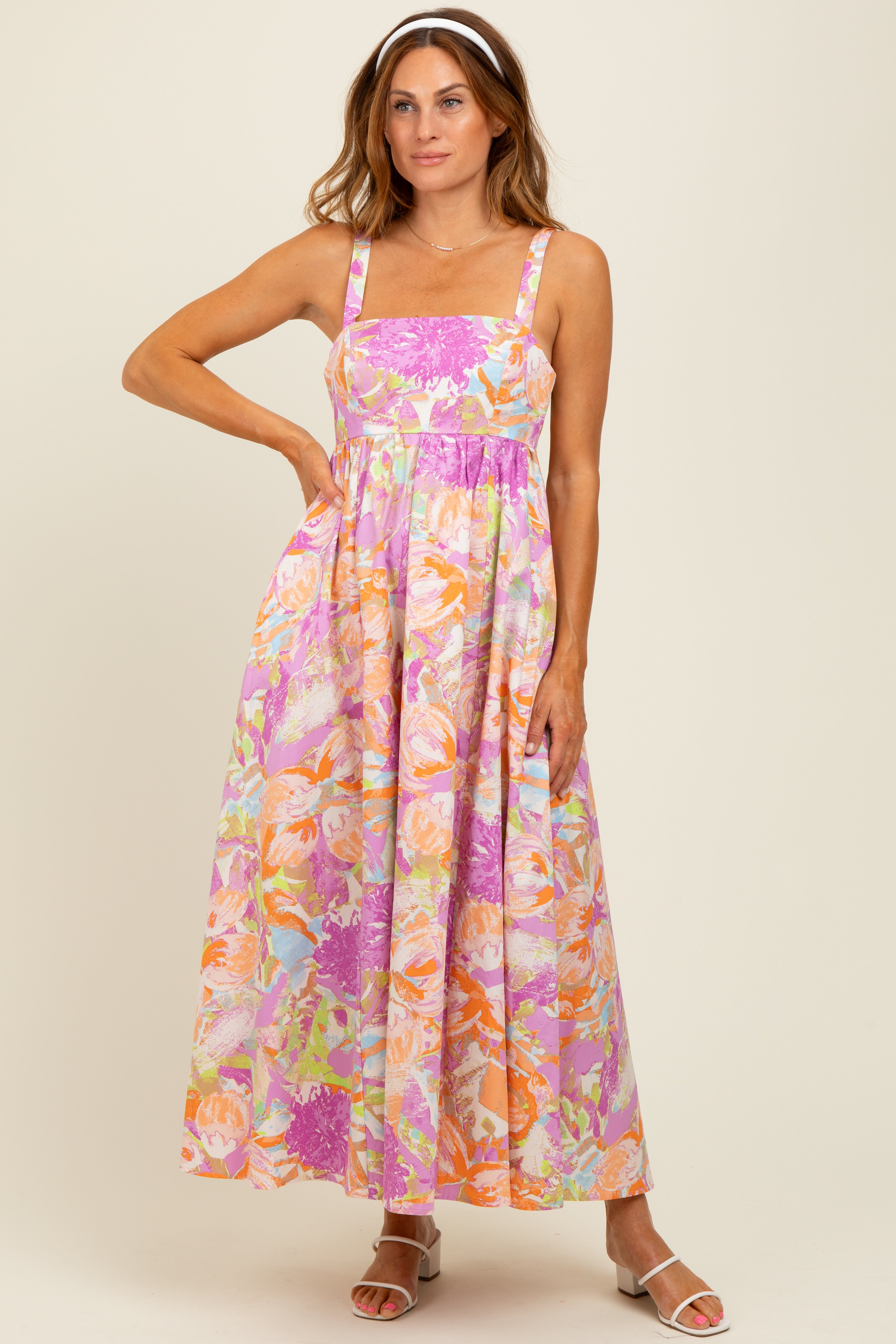 Rosa Umstands-Maxikleid mit Blumenmuster, Cut-out und Rückenbindung
