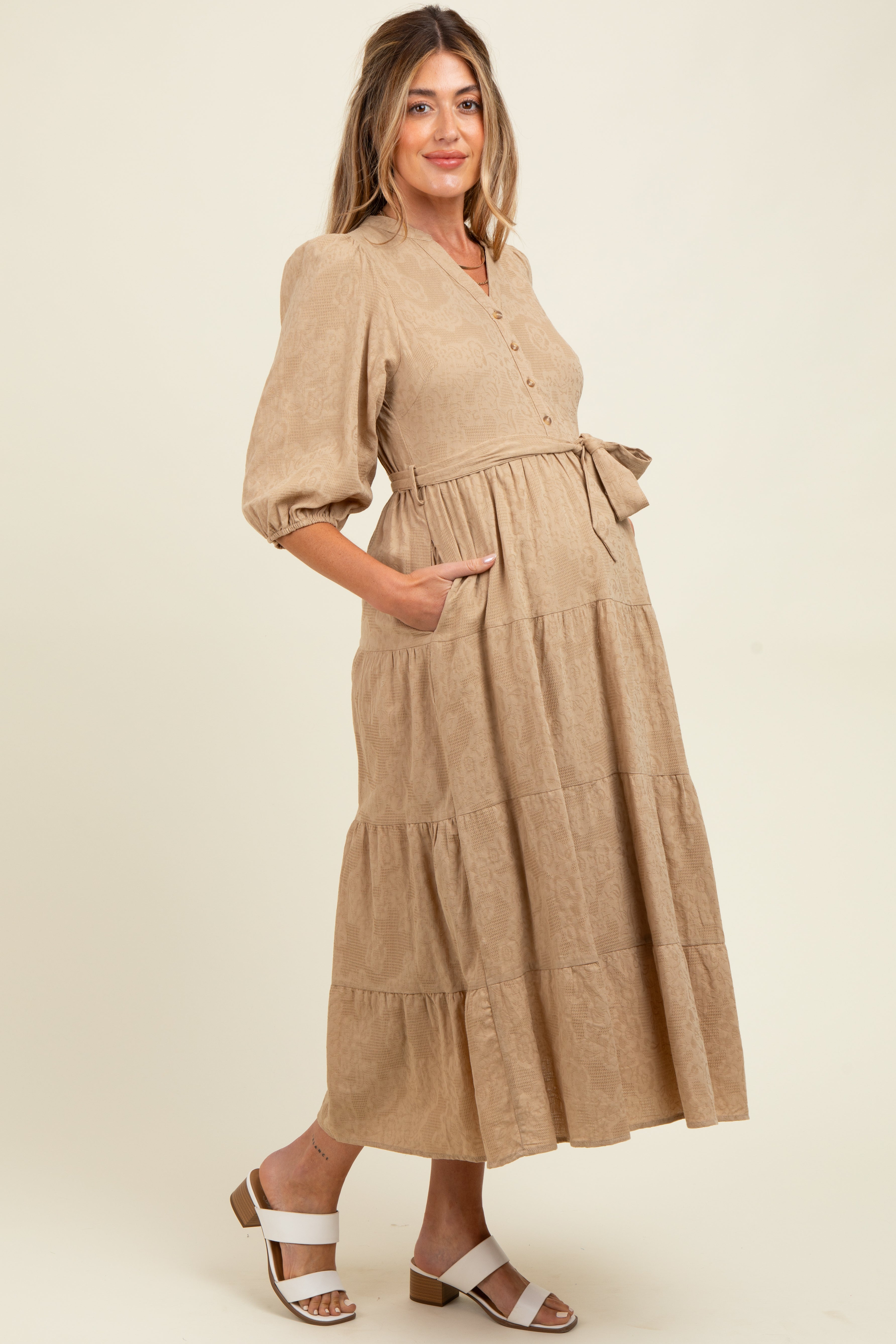 #Farbe_Taupe