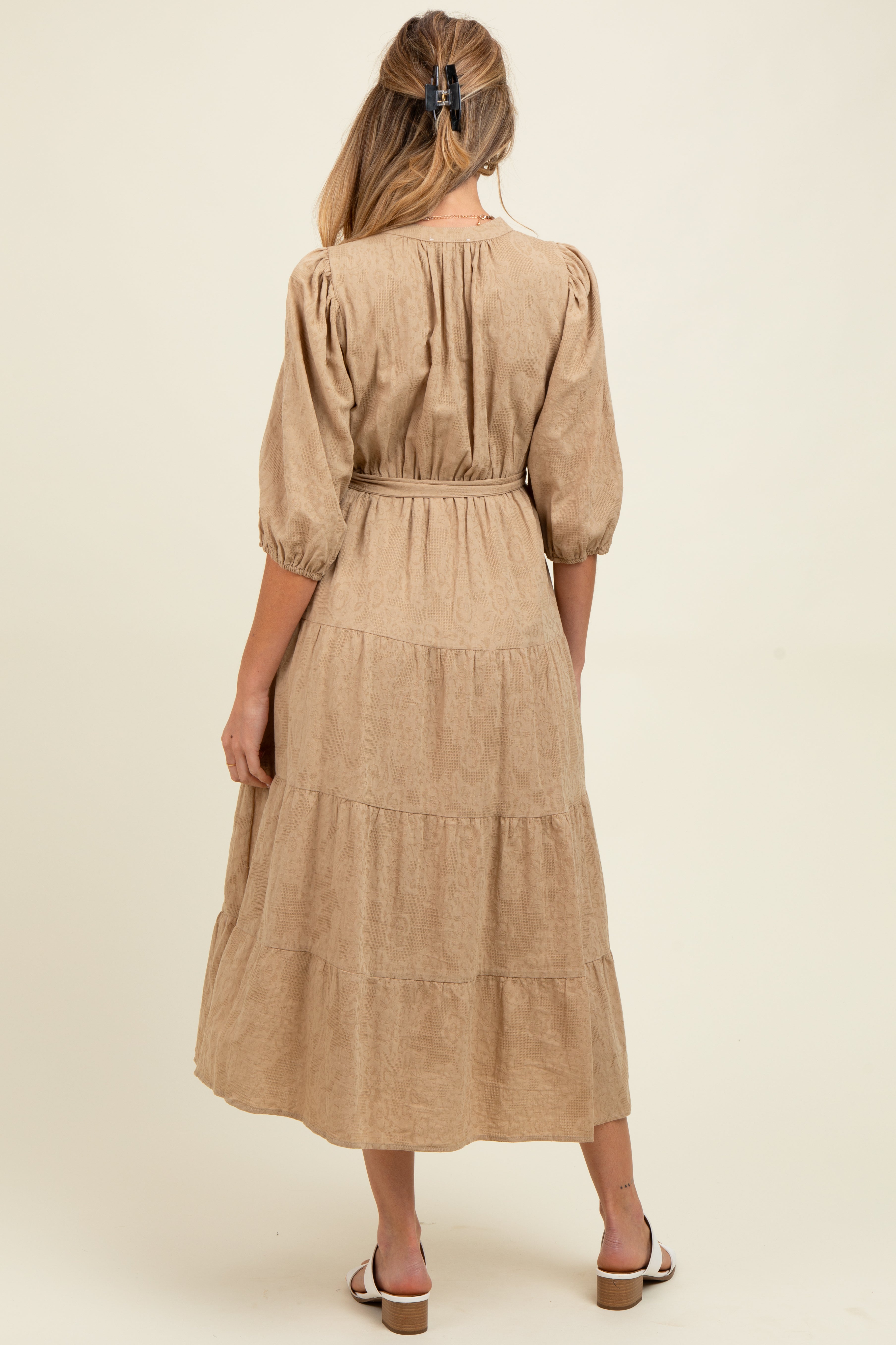 #Farbe_Taupe