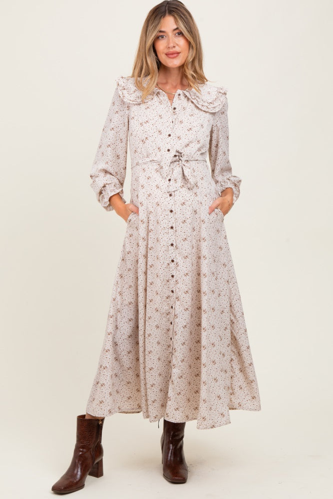 Umstands-Maxikleid zum Durchknöpfen mit markantem Kragen in Creme