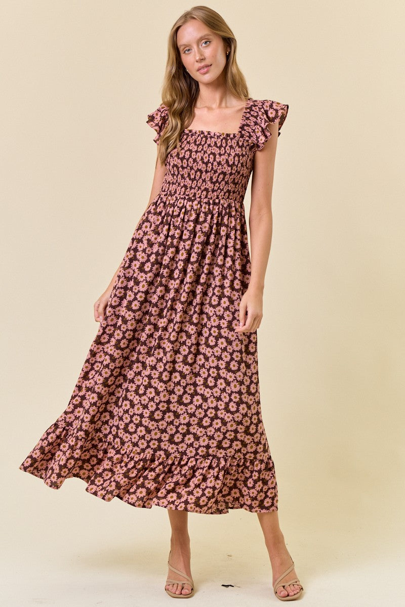 Geschmocktes Umstands-Midikleid mit Blumenmuster in Braun