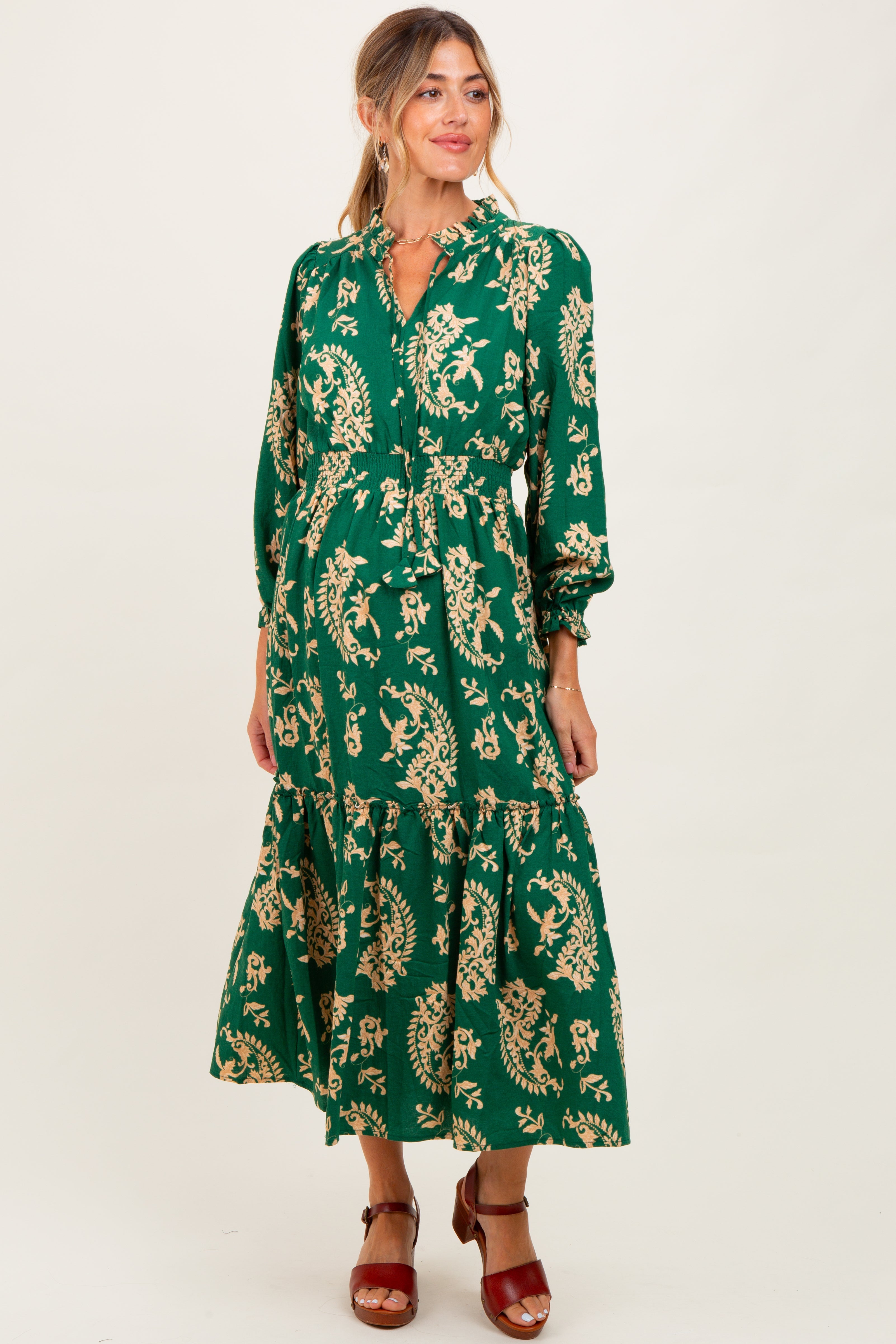 Umstands-Midikleid mit Damastmuster, Bindedetail vorne und gesmokter Taille