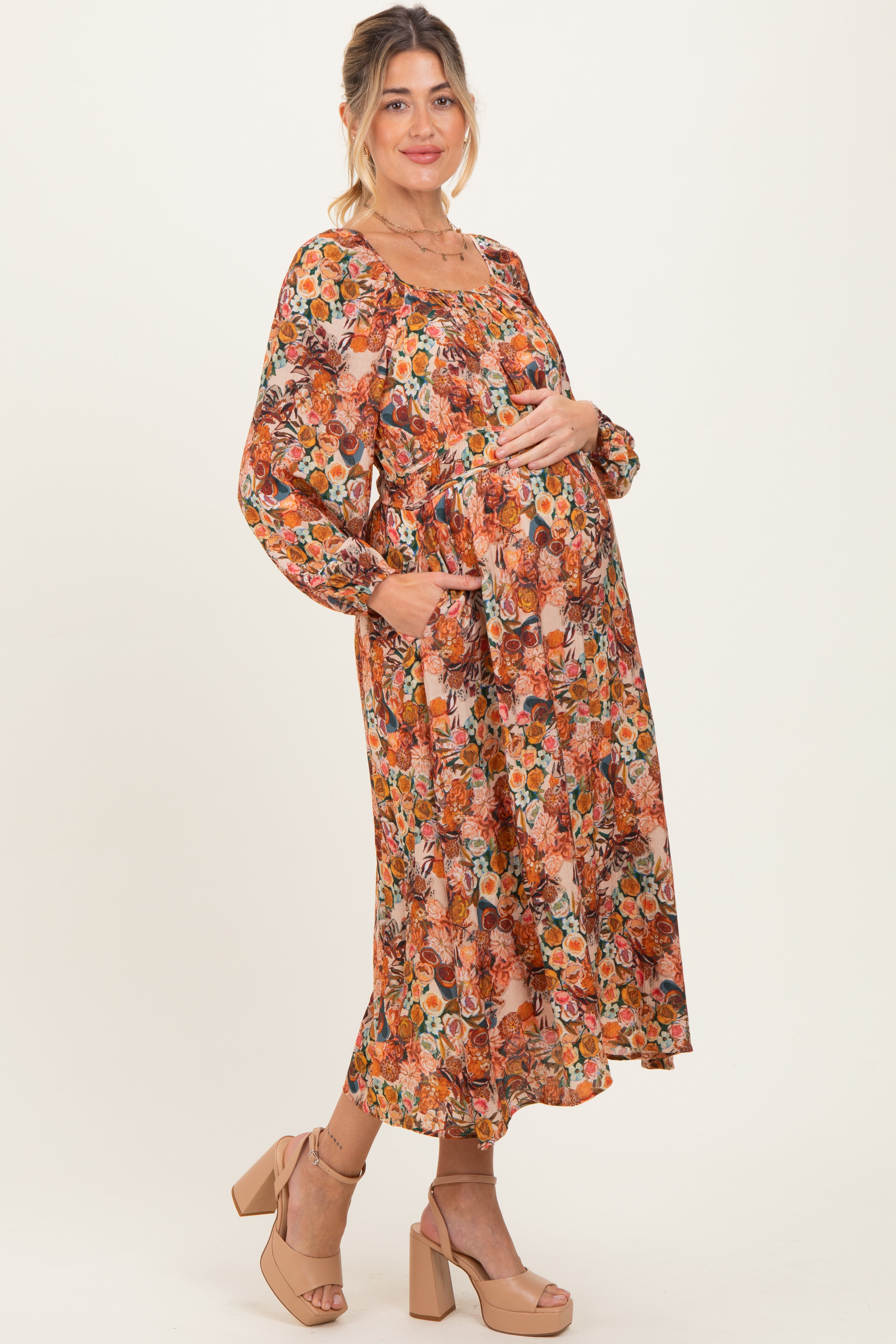 Umstands-Midikleid mit Blumenmuster und gesmoktem Bund