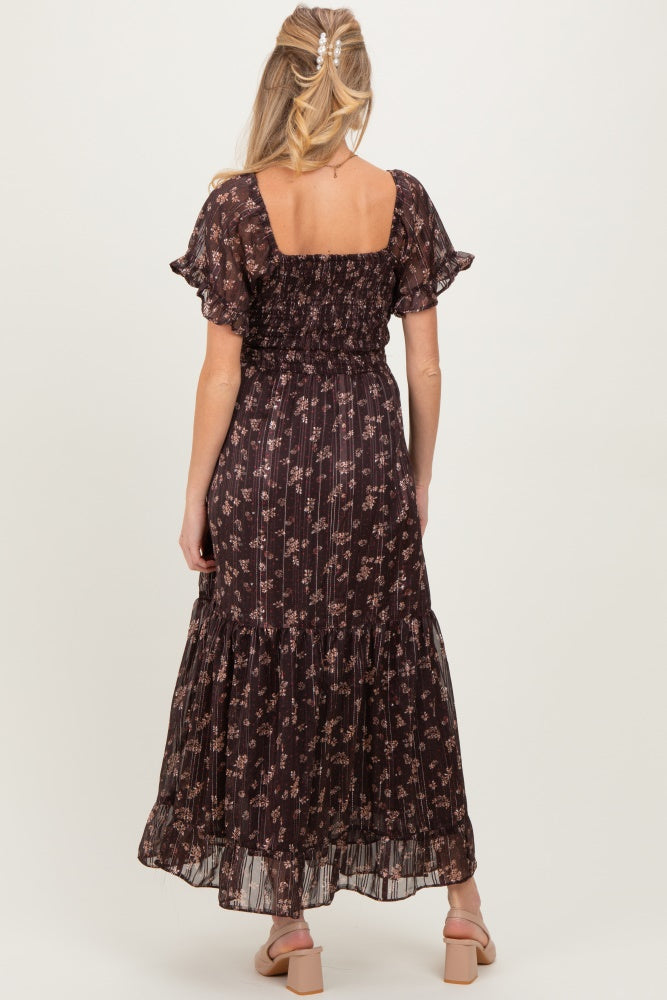 Geblümtes gestreiftes Umstands-Maxikleid mit Twist-Front und Cut-out
