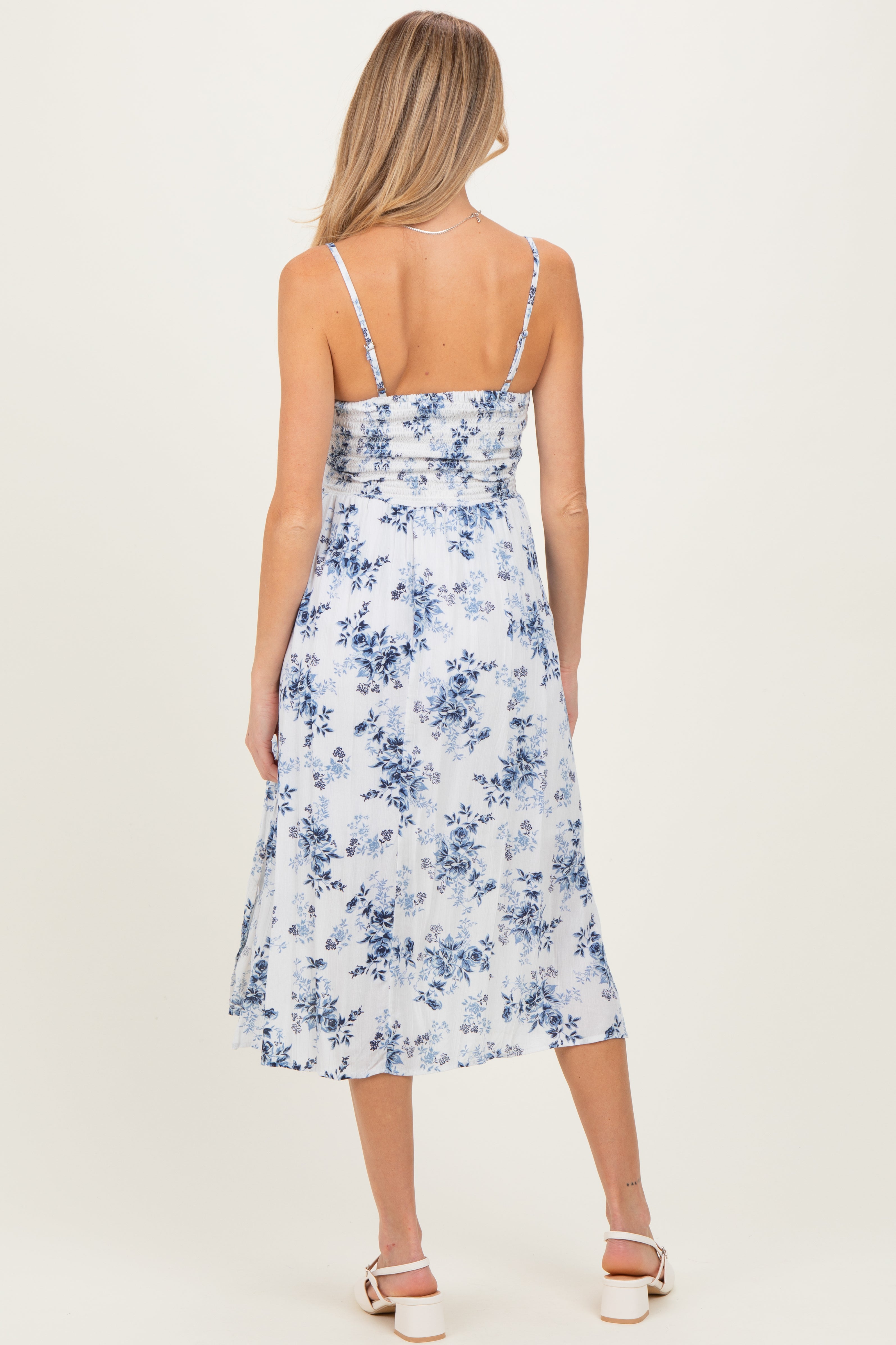 Geblümtes Umstands-Midikleid mit gedrehter Front