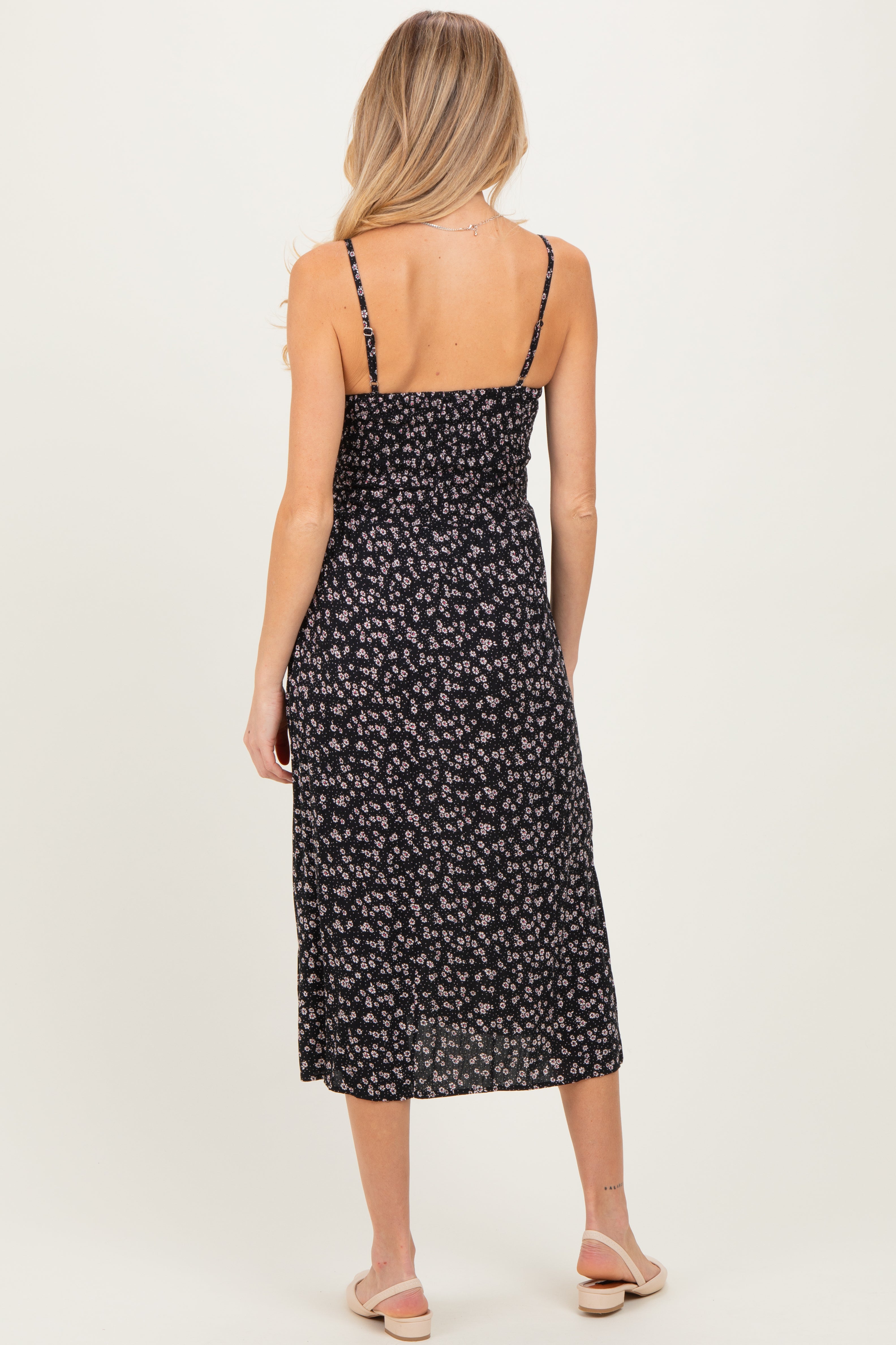 Geblümtes Umstands-Midikleid mit gedrehter Front