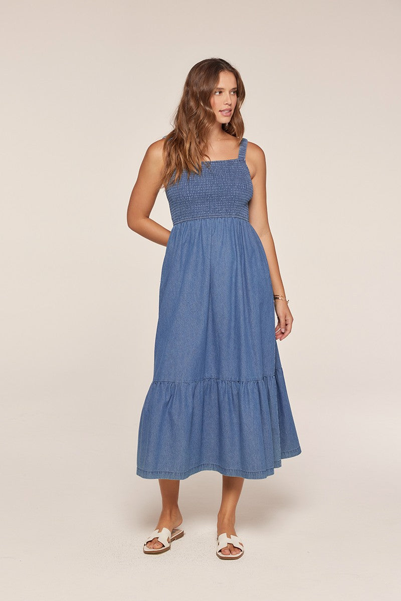 Ärmelloses Umstands-Midikleid aus Chambray mit Smok-Oberteil