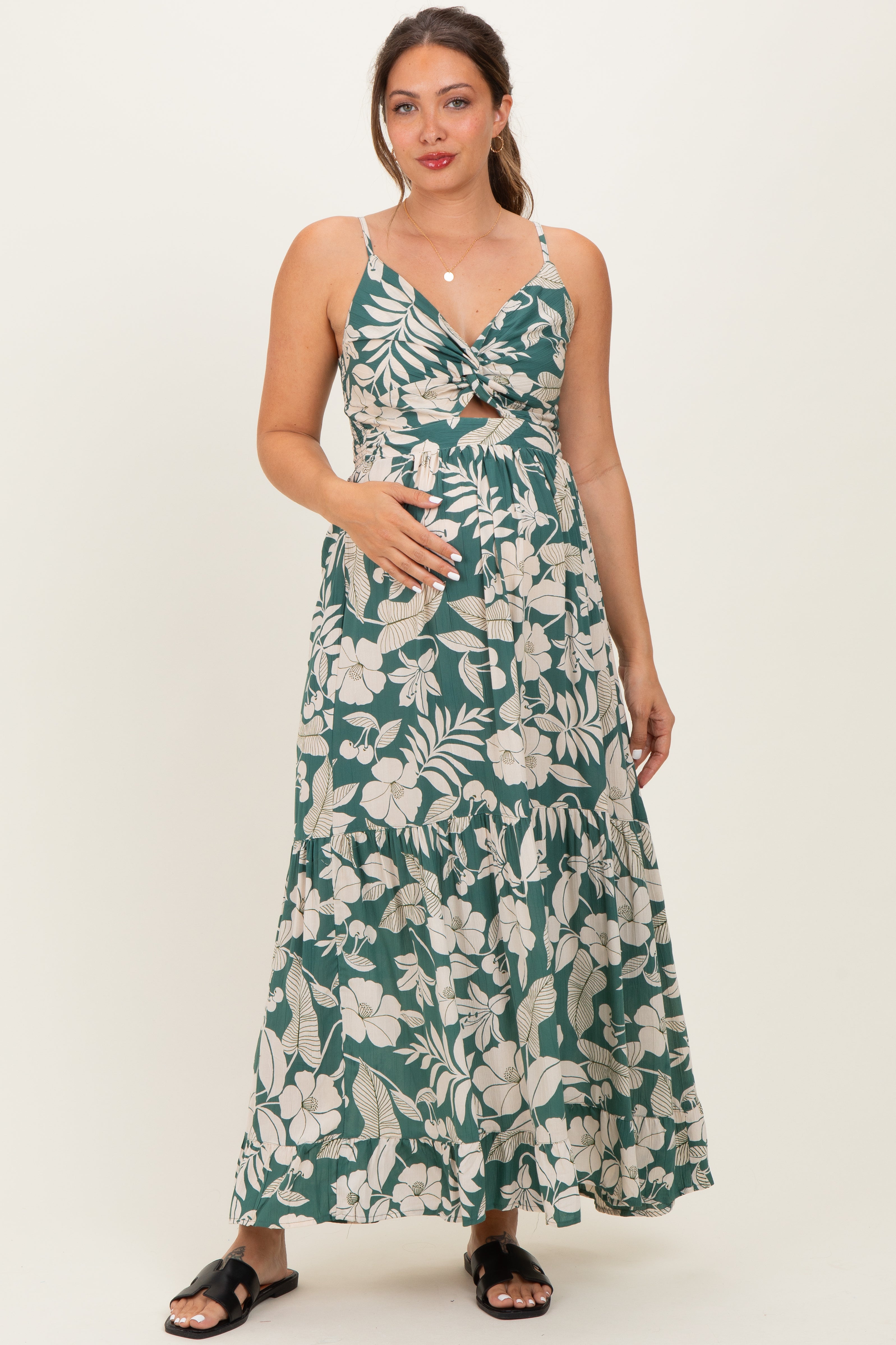Salbeigrünes Umstands-Maxikleid mit V-Ausschnitt, Twist-Detail und Cut-out