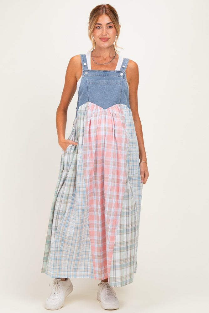 Umstands-Maxikleid im Latzkleid-Stil mit Karomuster