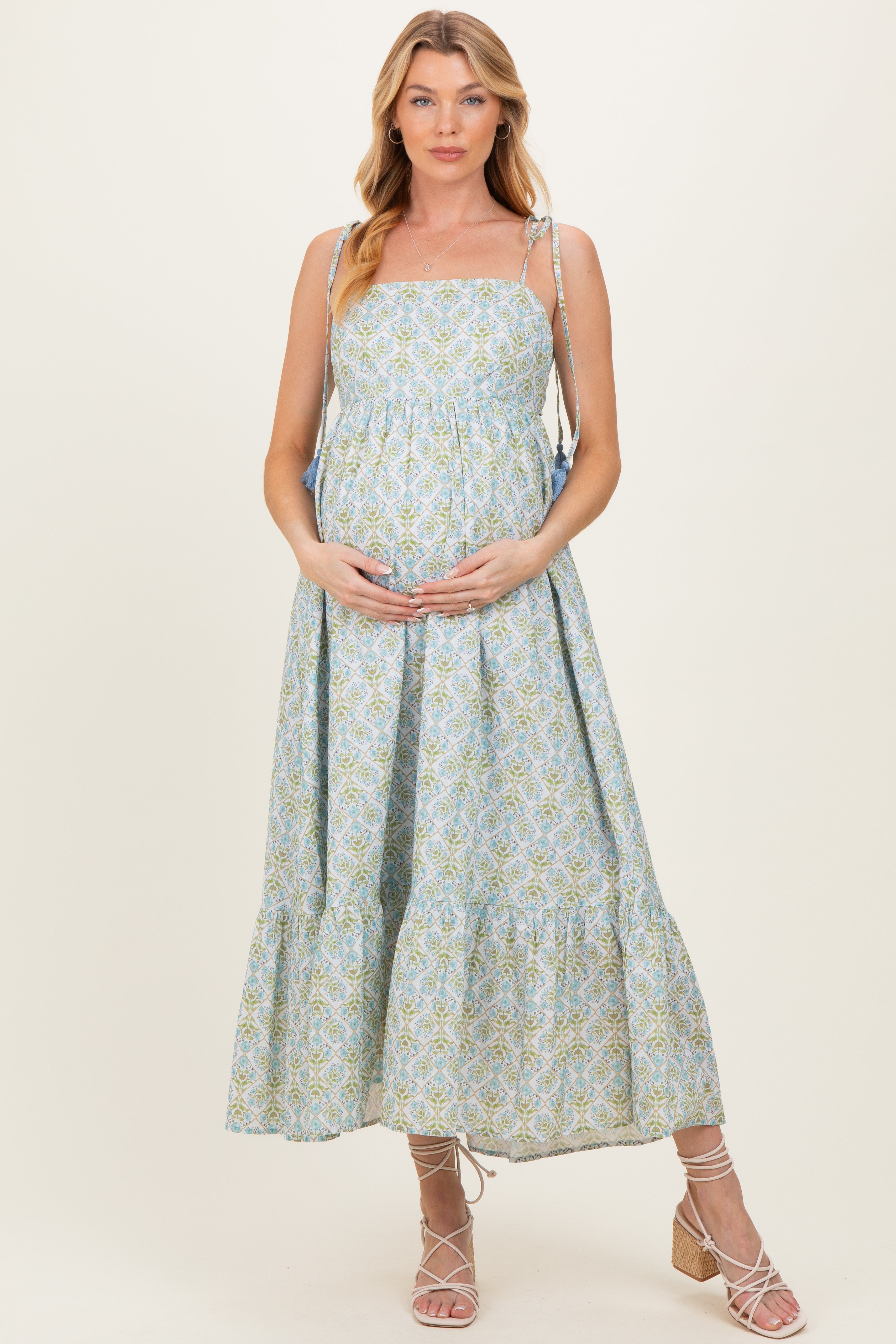 Umstands-Midikleid aus Baumwolle mit Blumenmuster, Rückenausschnitt und Schleife