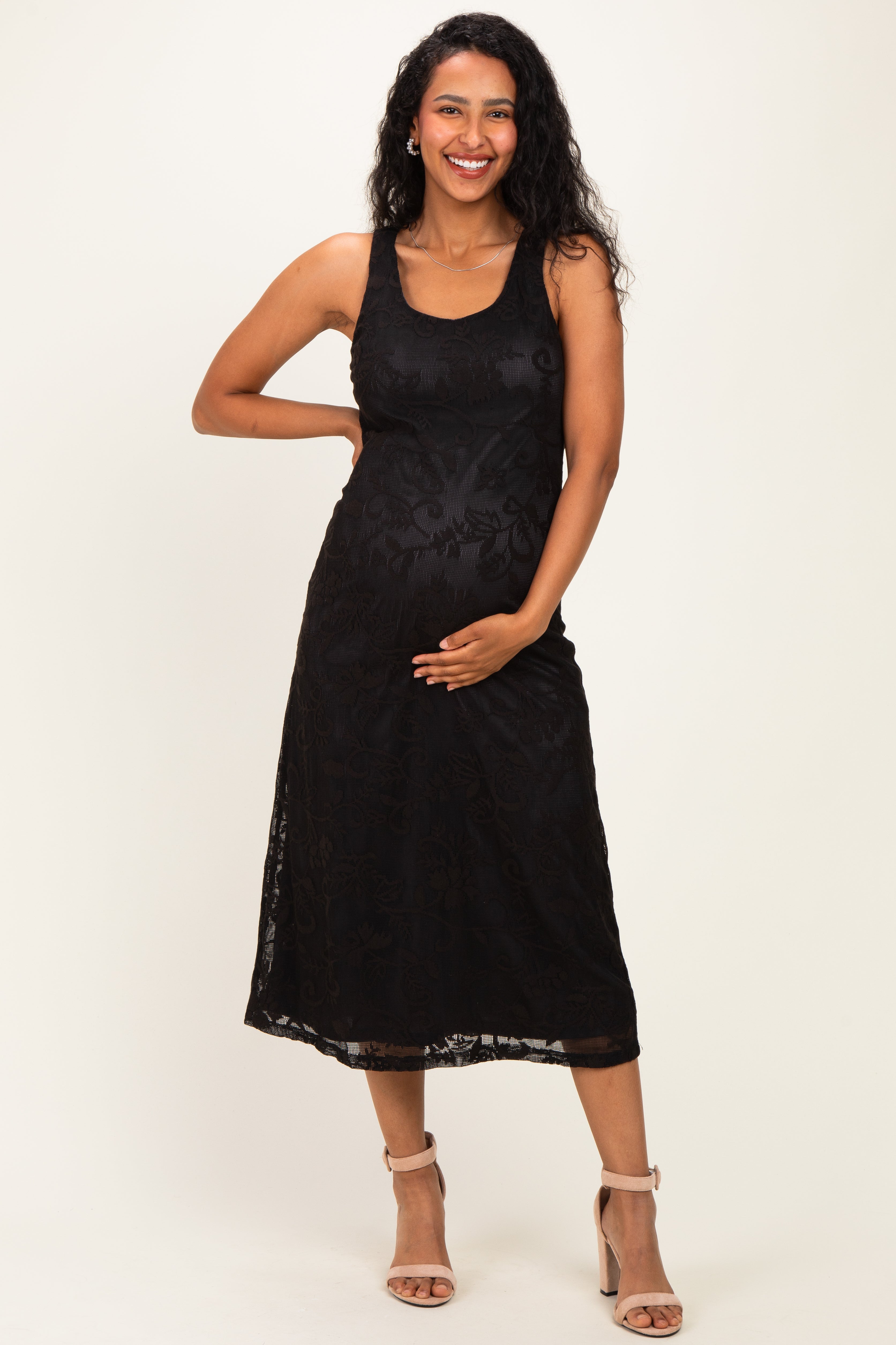 Schwarzes Umstands-Midikleid aus Mesh mit floralem Jacquard