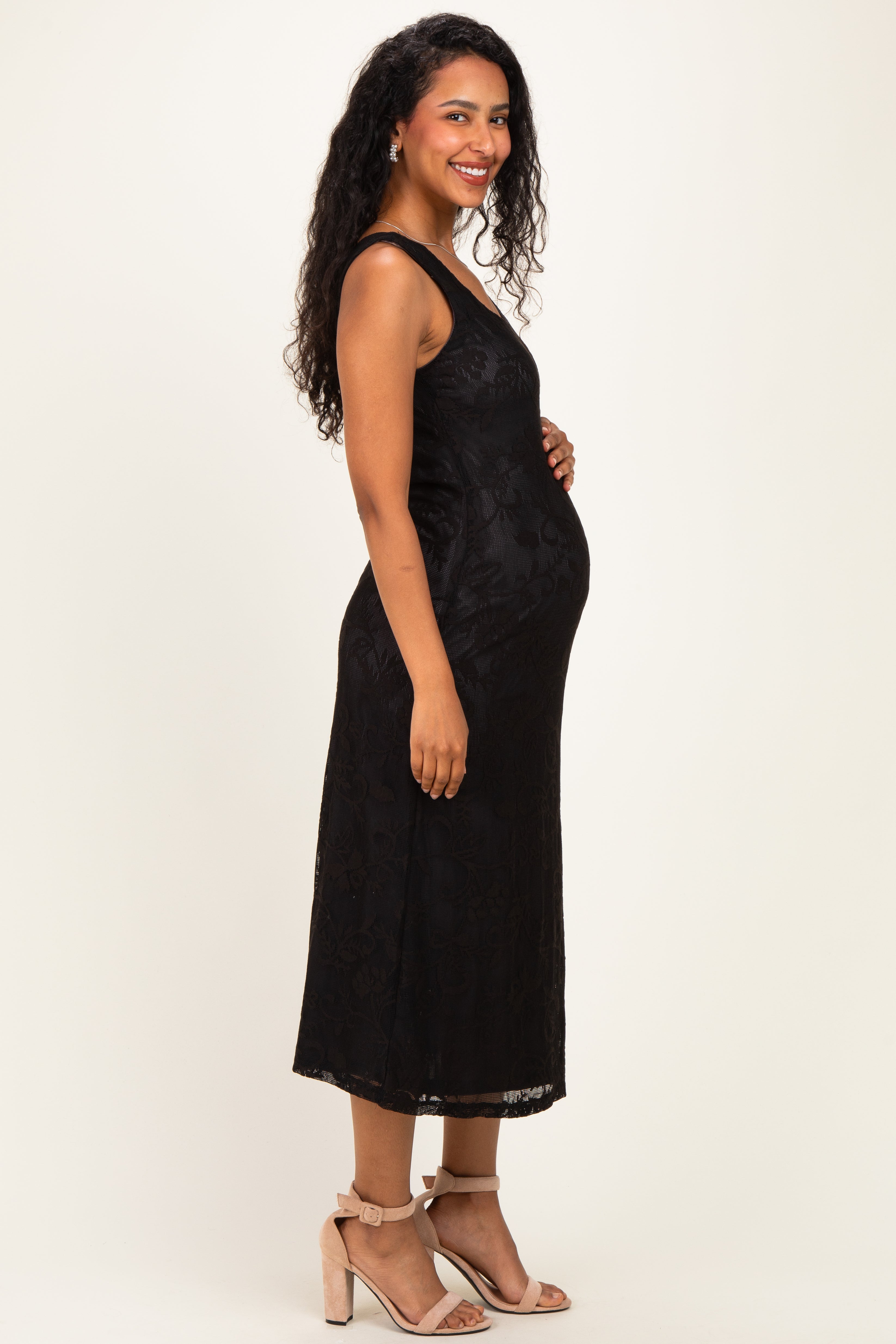 Schwarzes Umstands-Midikleid aus Mesh mit floralem Jacquard