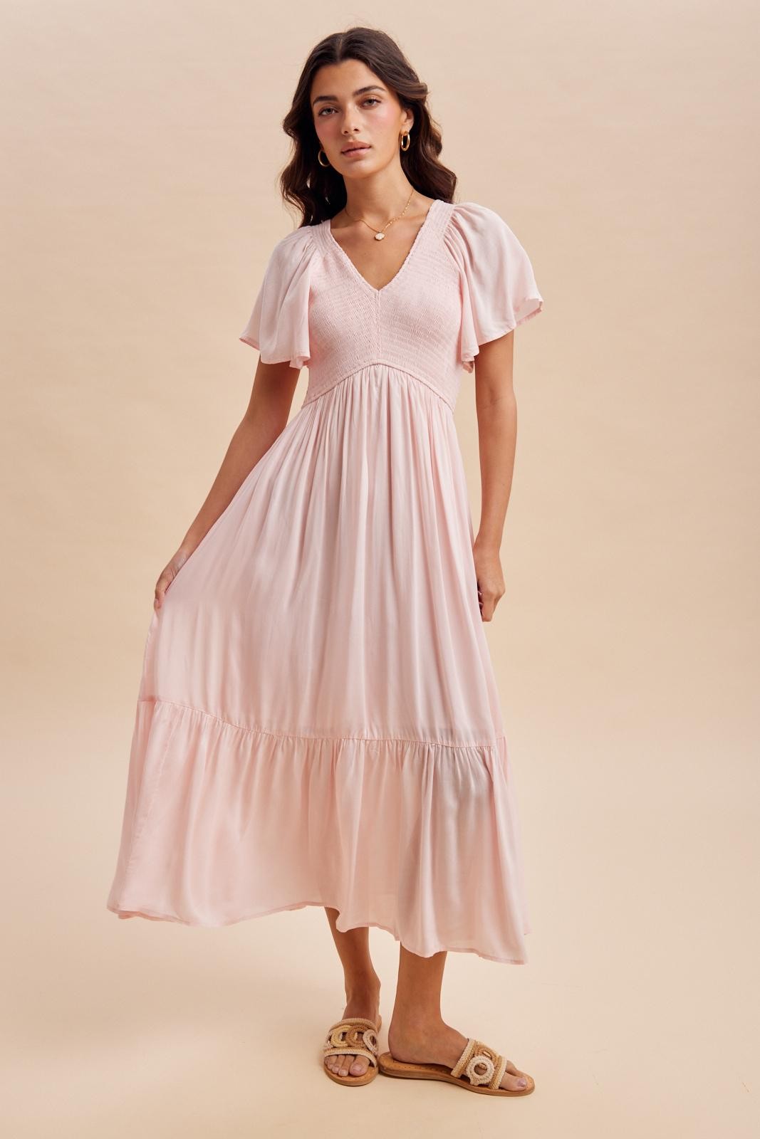 Gesmoktes Umstands-Midikleid in Zartrosa