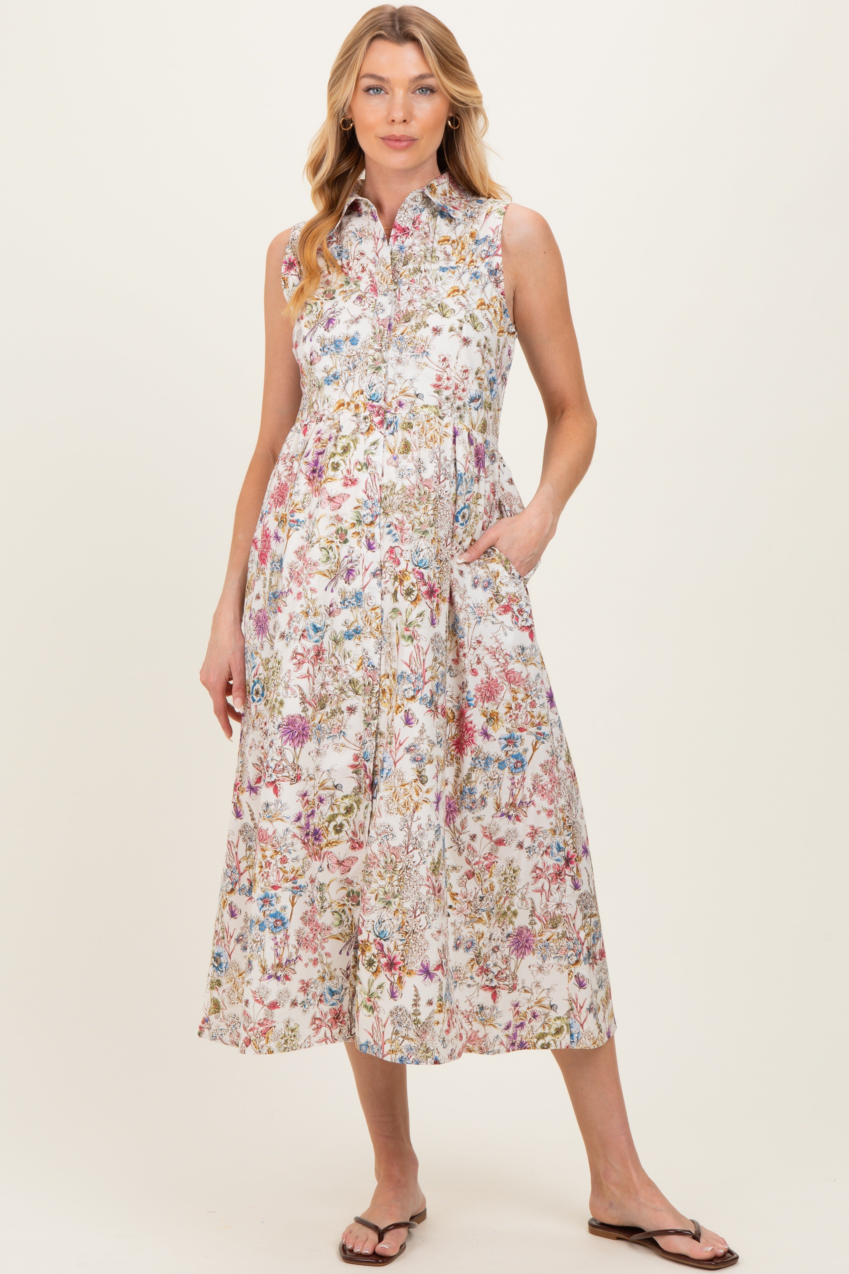 Mehrfarbiges ärmelloses Umstands-Hemdblusenkleid mit Gartenprint