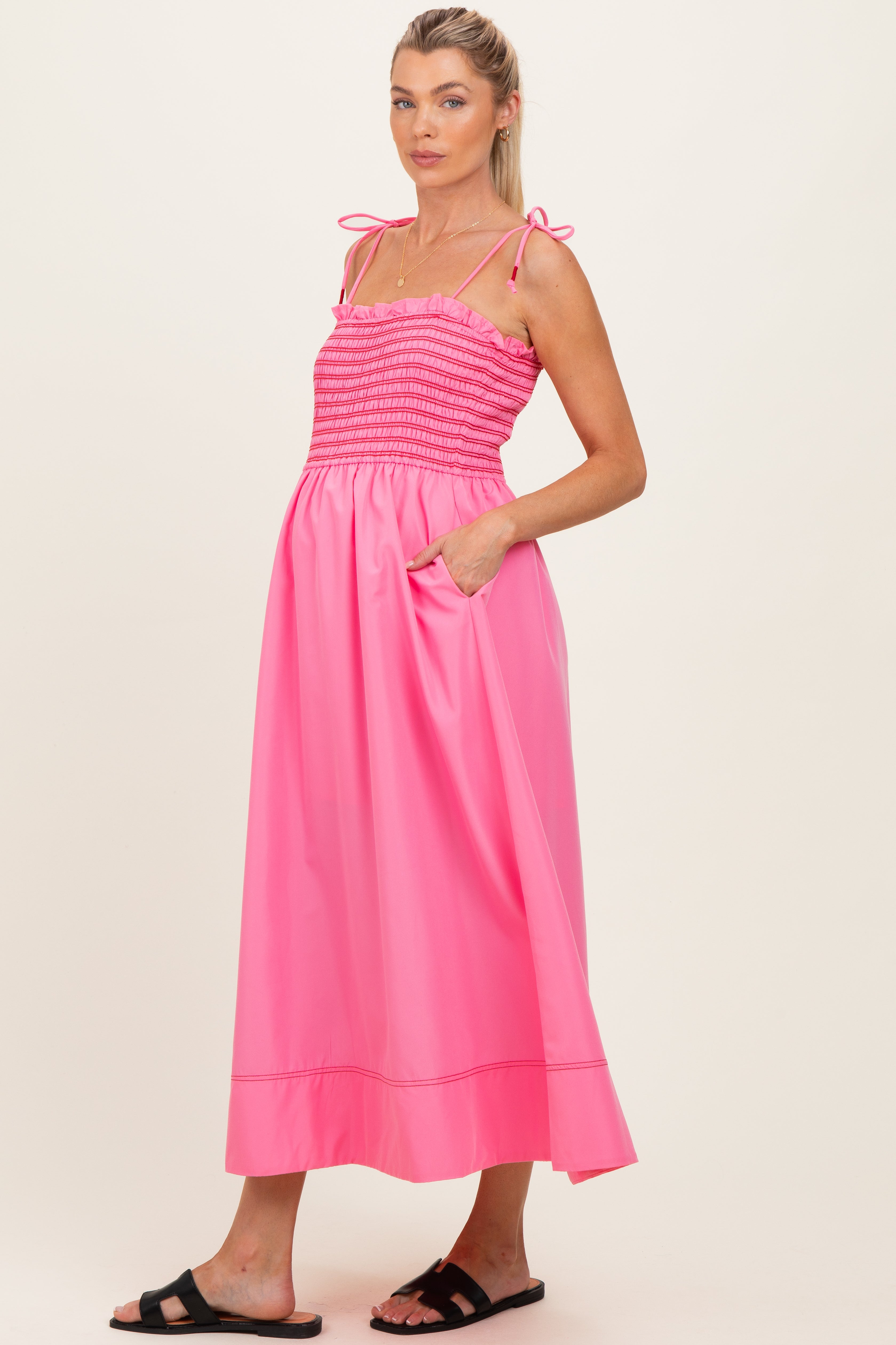 #Farbe_Rosa mit Smok-Schulter und Schleife
