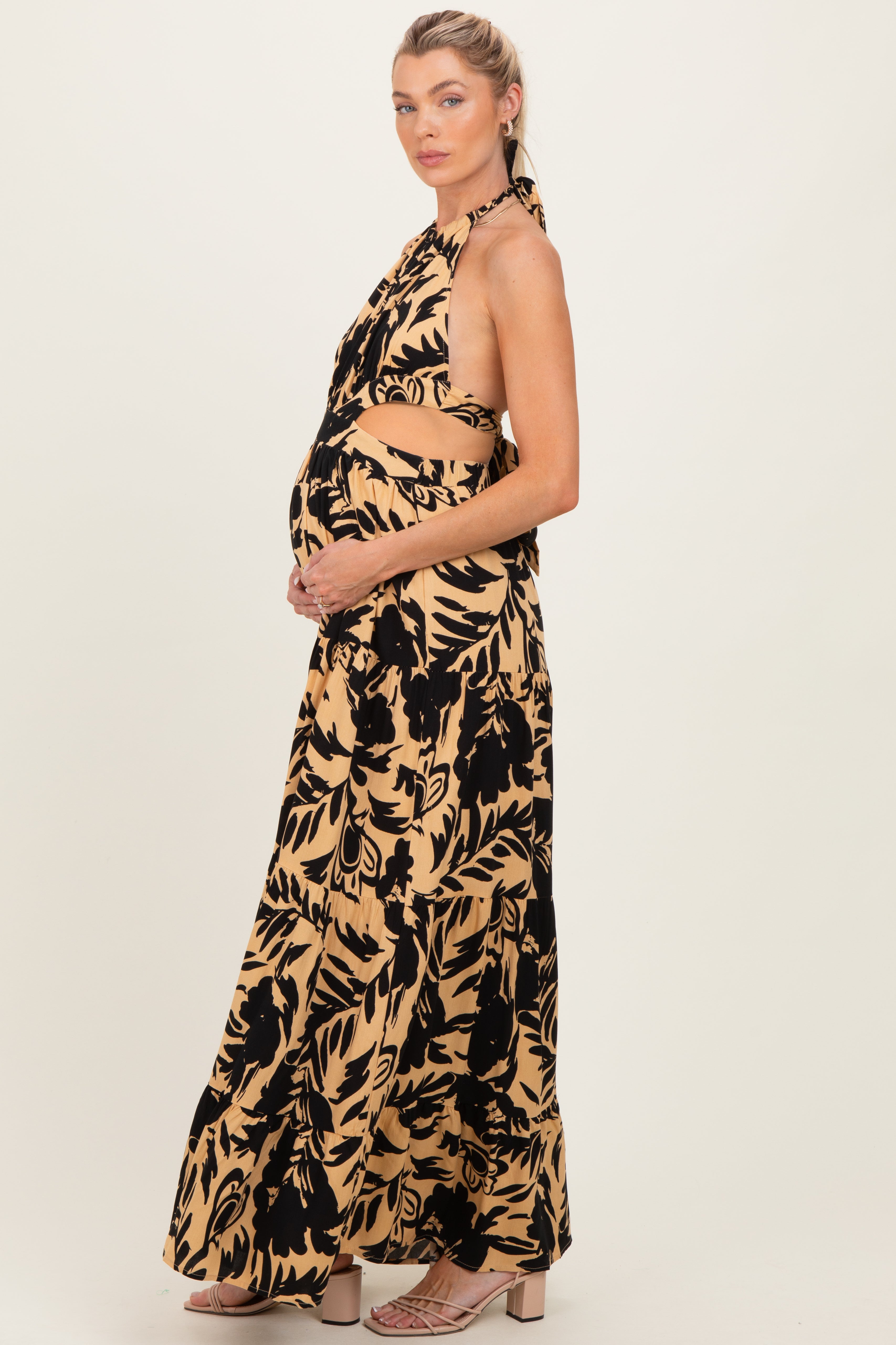 Umstandsmaxikleid mit Blumenmuster, Neckholder, Cut-out und offenem Rücken