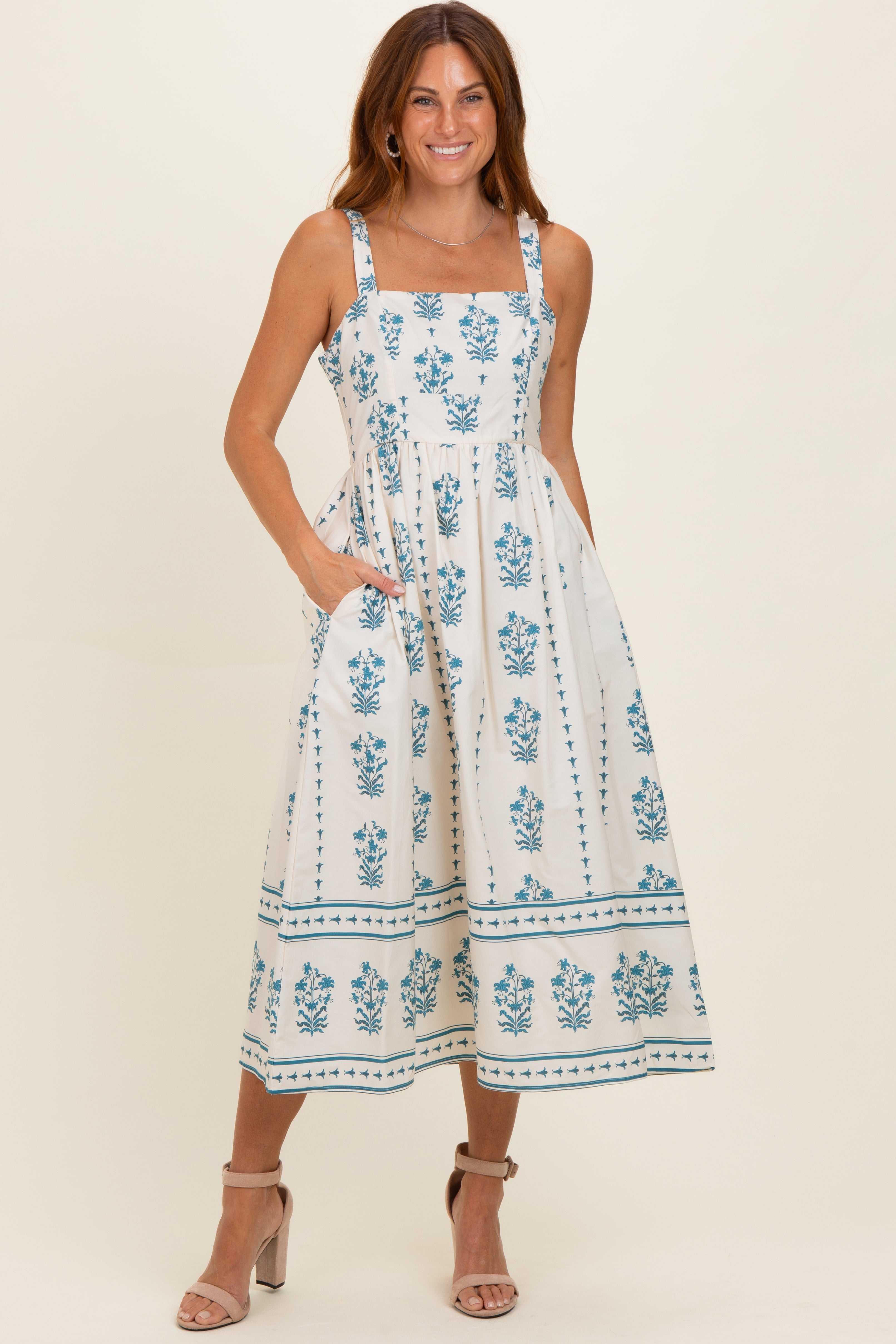 Cremefarbenes geblümtes Umstands-Midikleid mit Karree-Ausschnitt