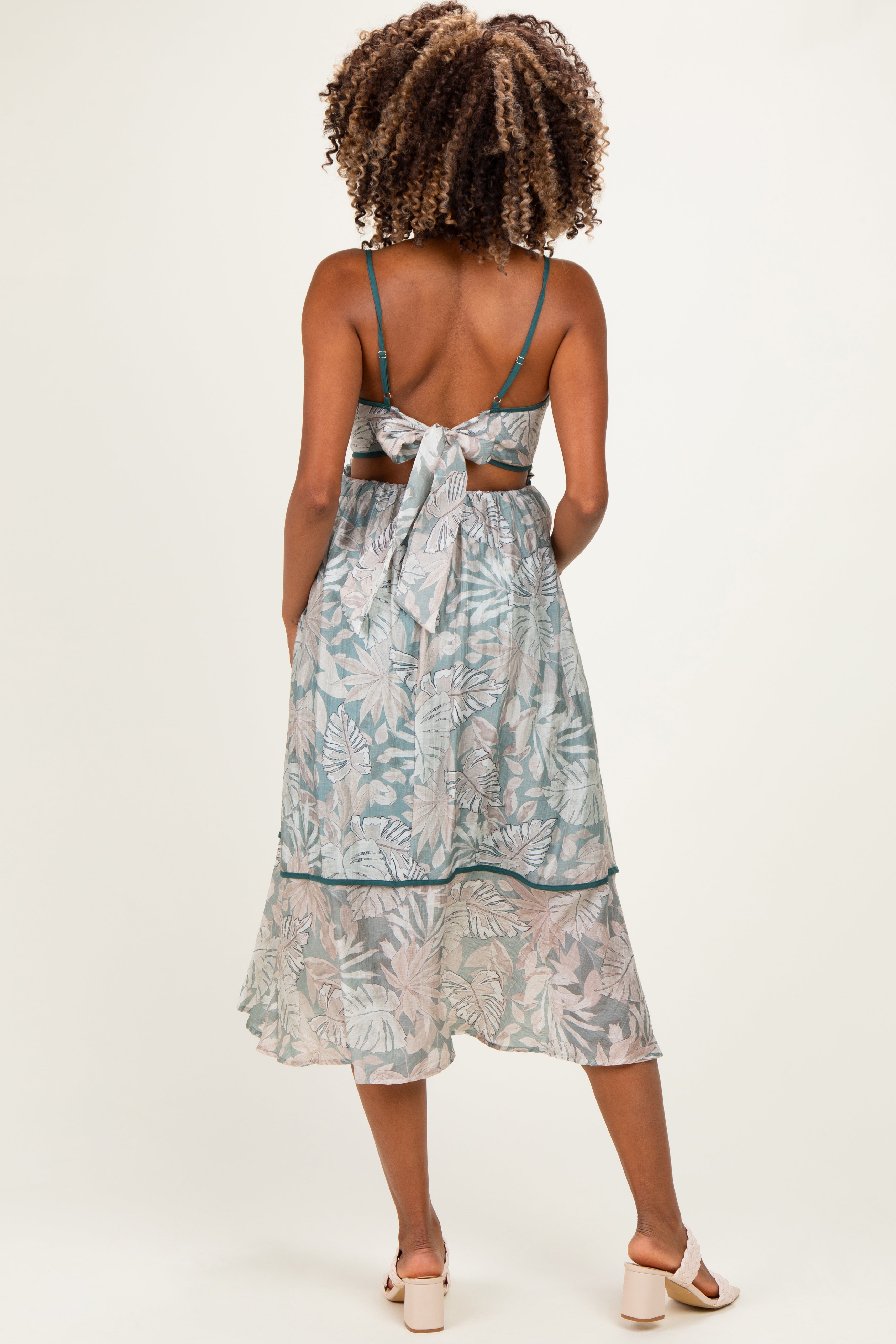 Bedrucktes Umstands-Midikleid mit Cut-out und Rückenbindeband in Dunkelgrün