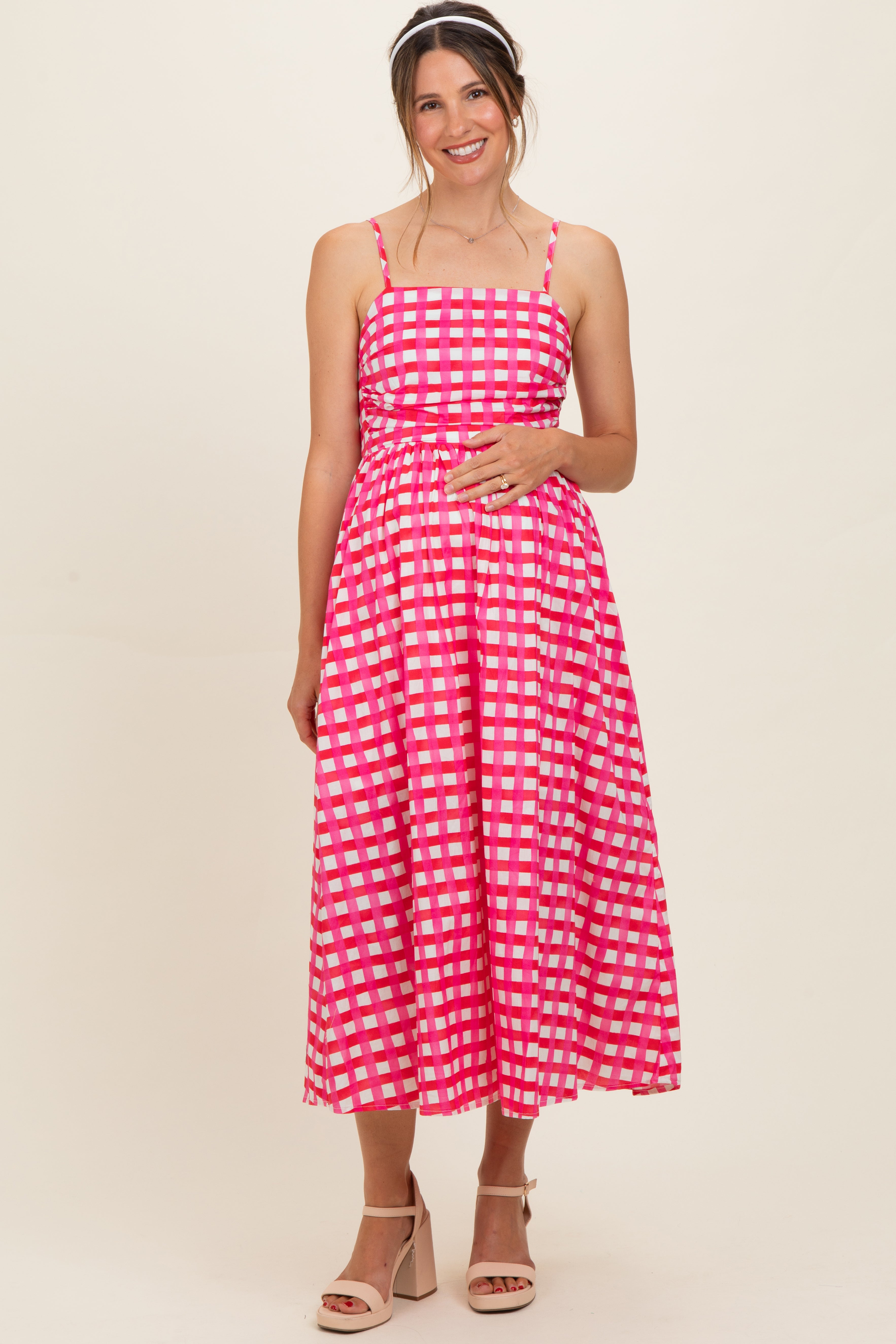Pinkfarbenes Umstands-Midikleid mit Karomuster