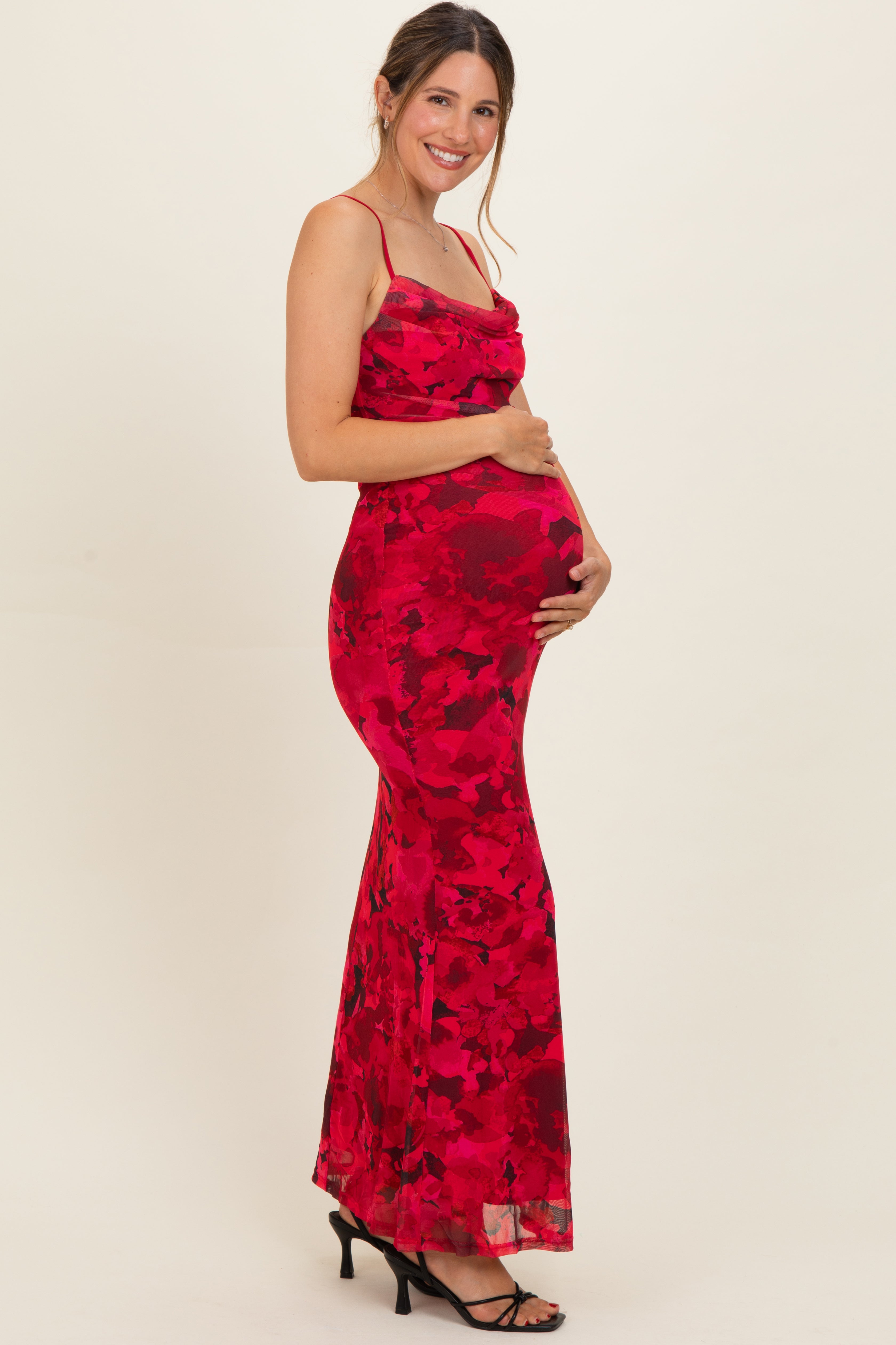 Rotes bedrucktes Umstands-Maxikleid mit Kreuzband-Rücken
