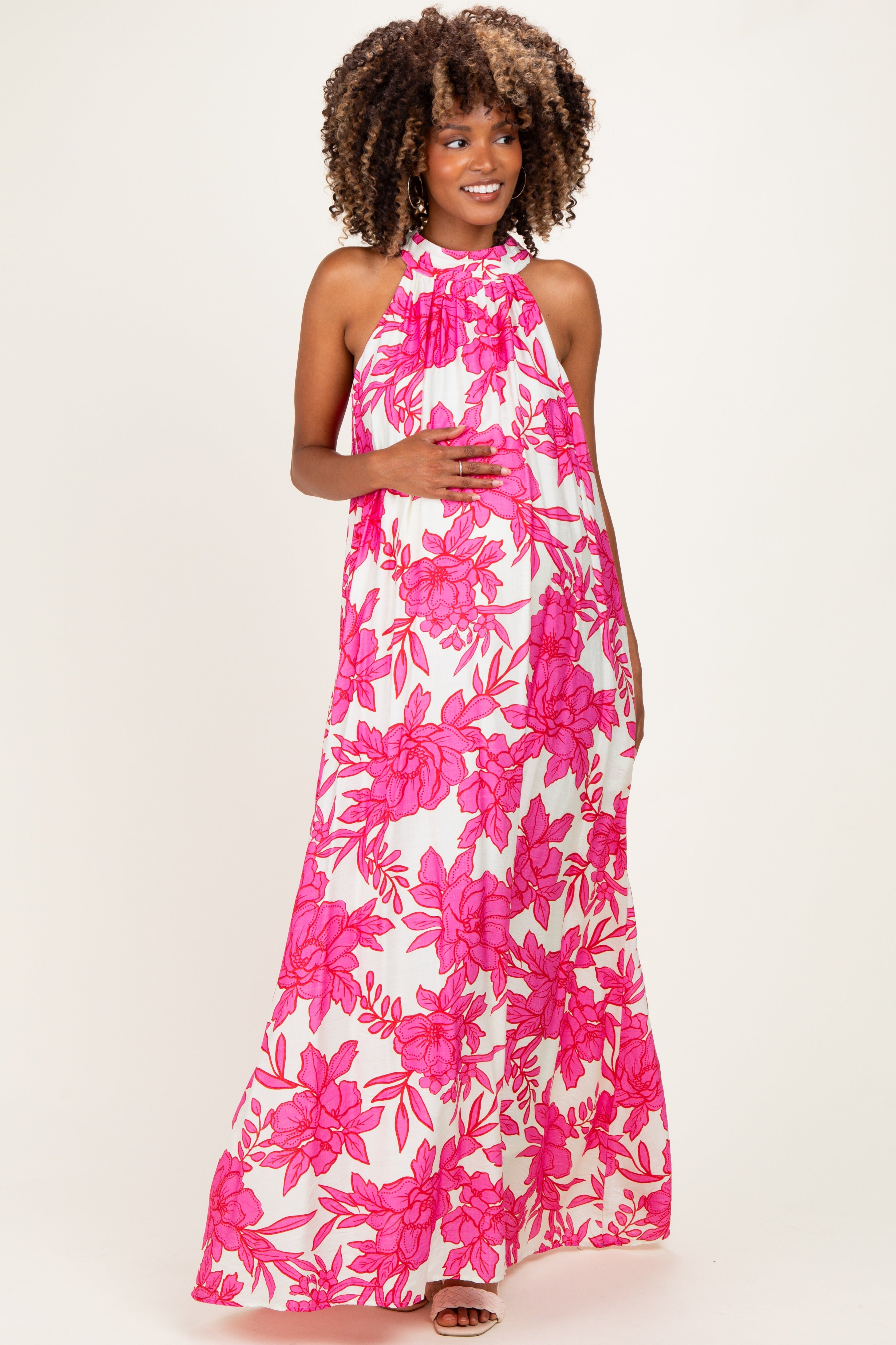 Geblümtes Umstands-Maxikleid mit Neckholder in Rosa