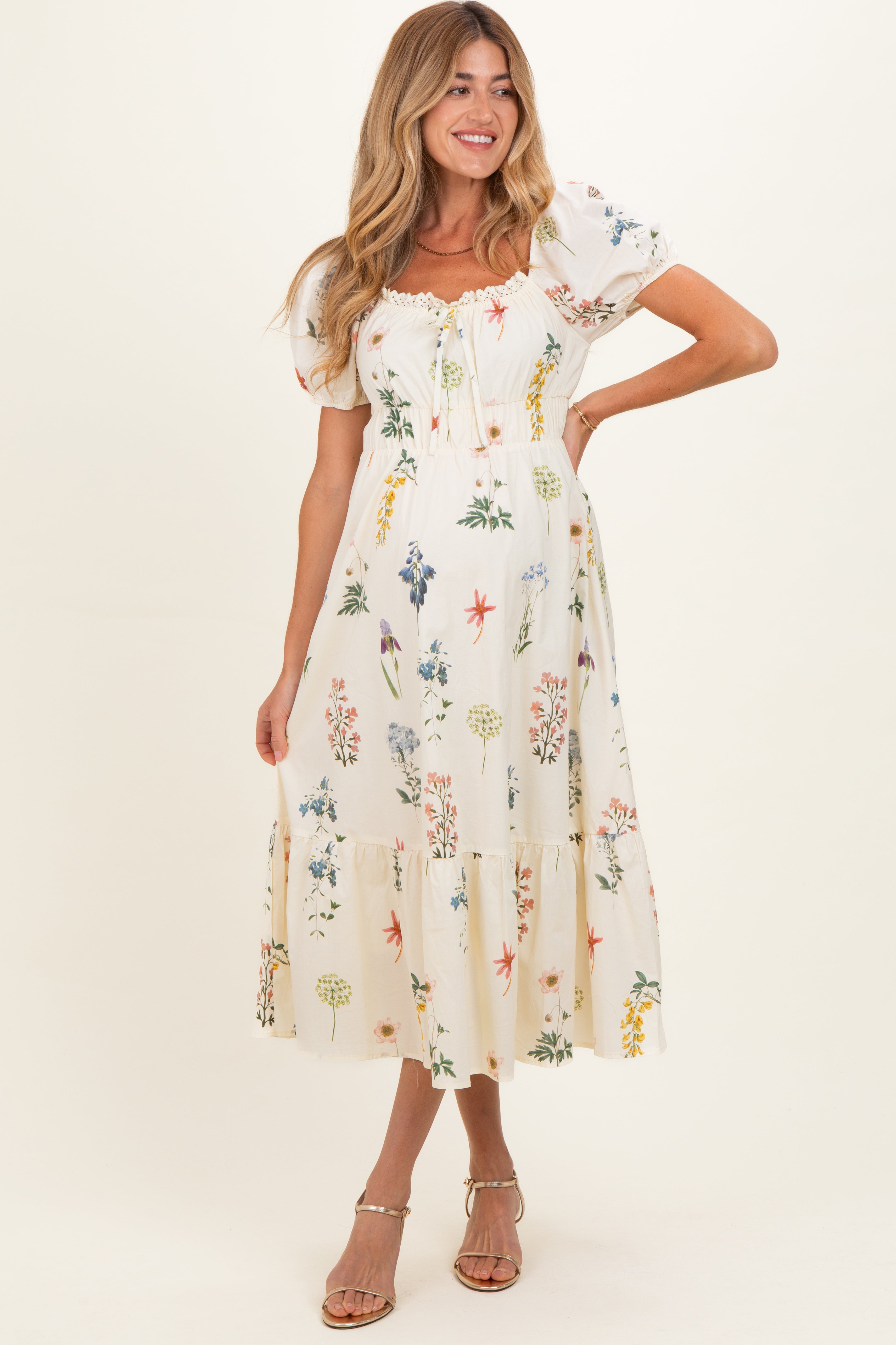 Umstands-Midikleid mit Blumenmuster und Puffärmeln