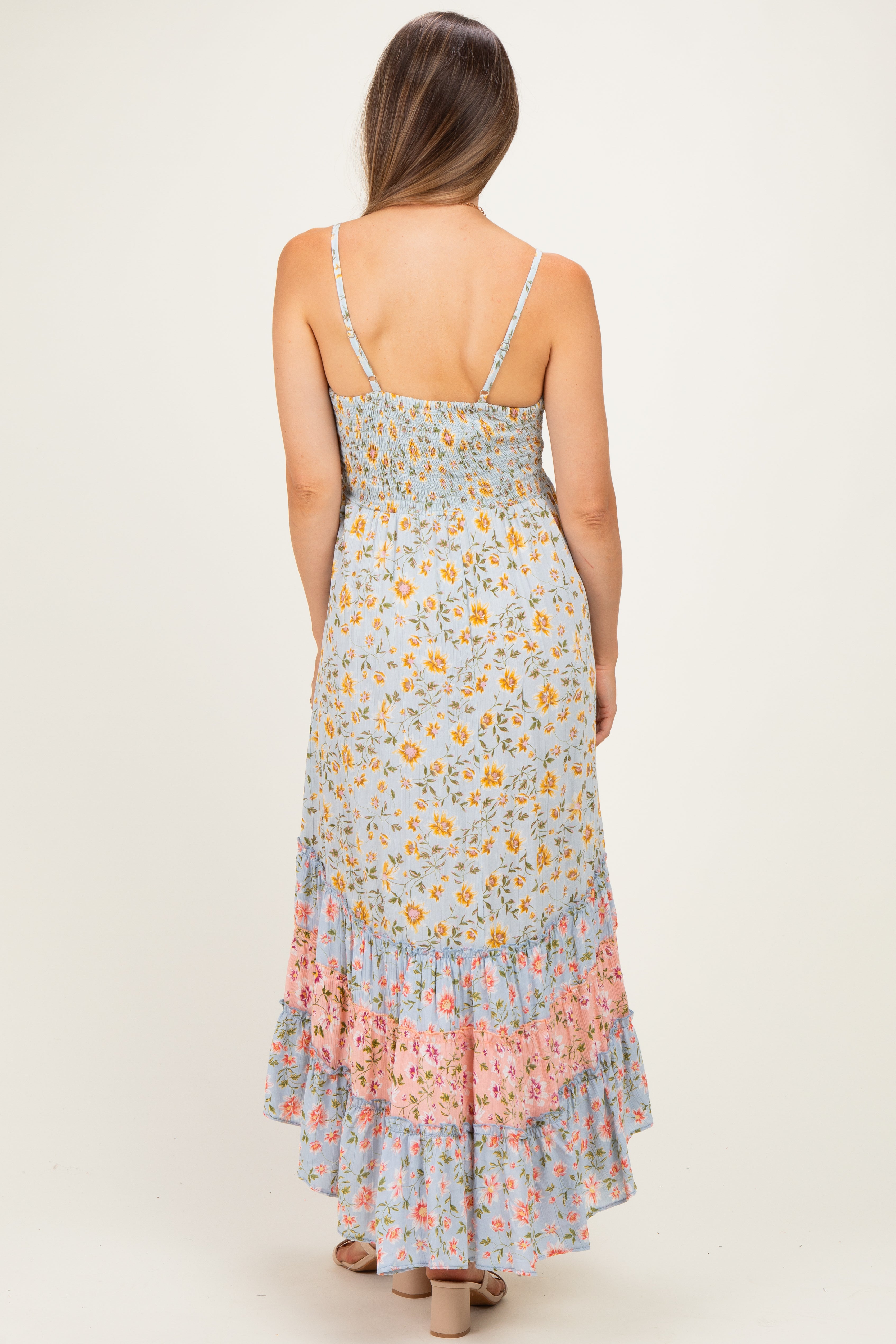 Florales Umstands-Midikleid im Colourblock mit Volant-Stufen