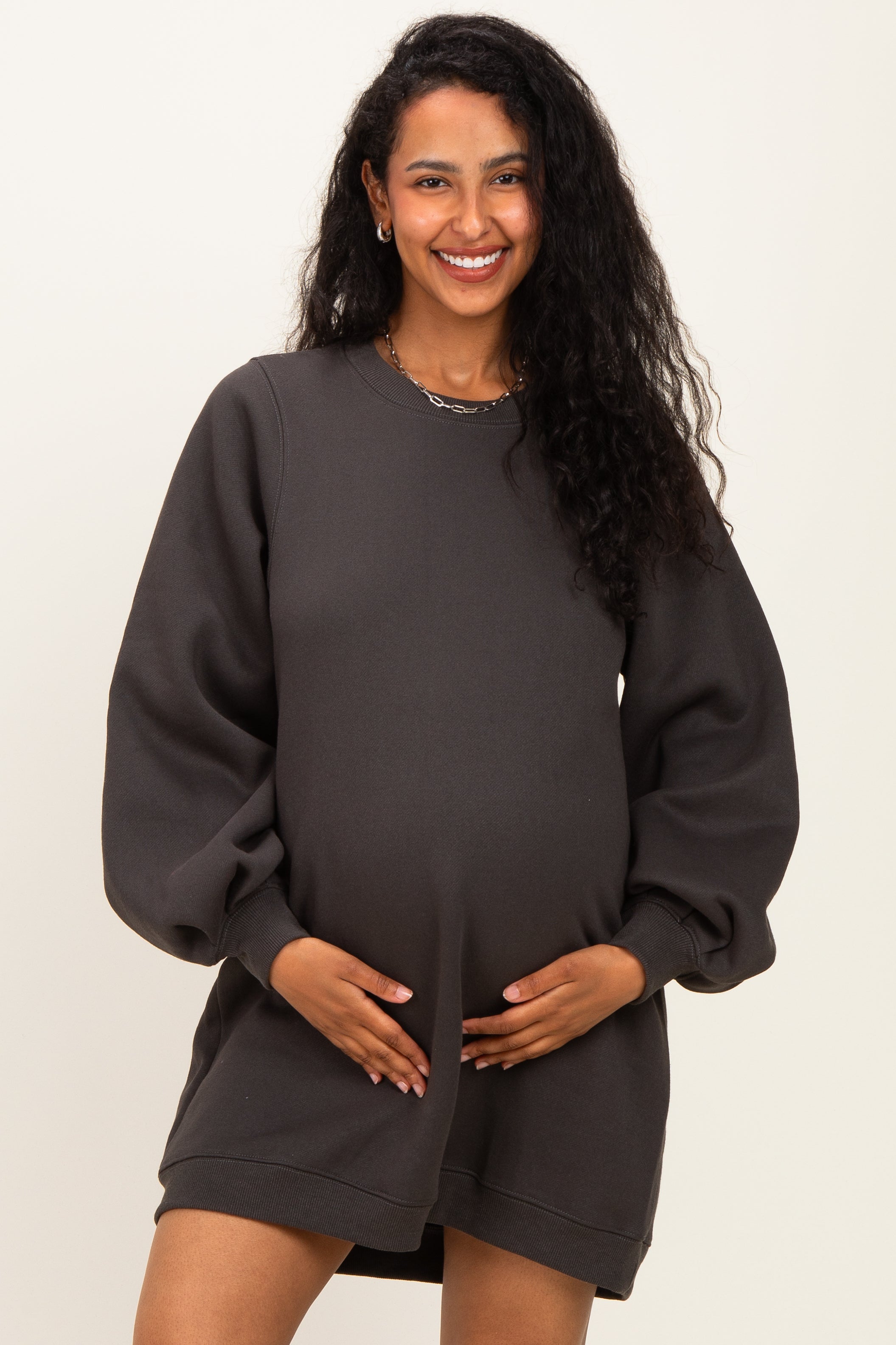 Oversized Umstands-Sweatshirtkleid in Aschgrau mit Ballonärmeln