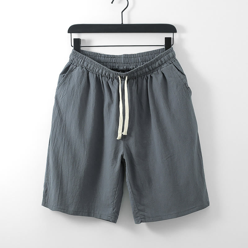 Lässige, einfarbige Herren-Shorts mit geradem Schnitt und Taschen aus Baumwolle