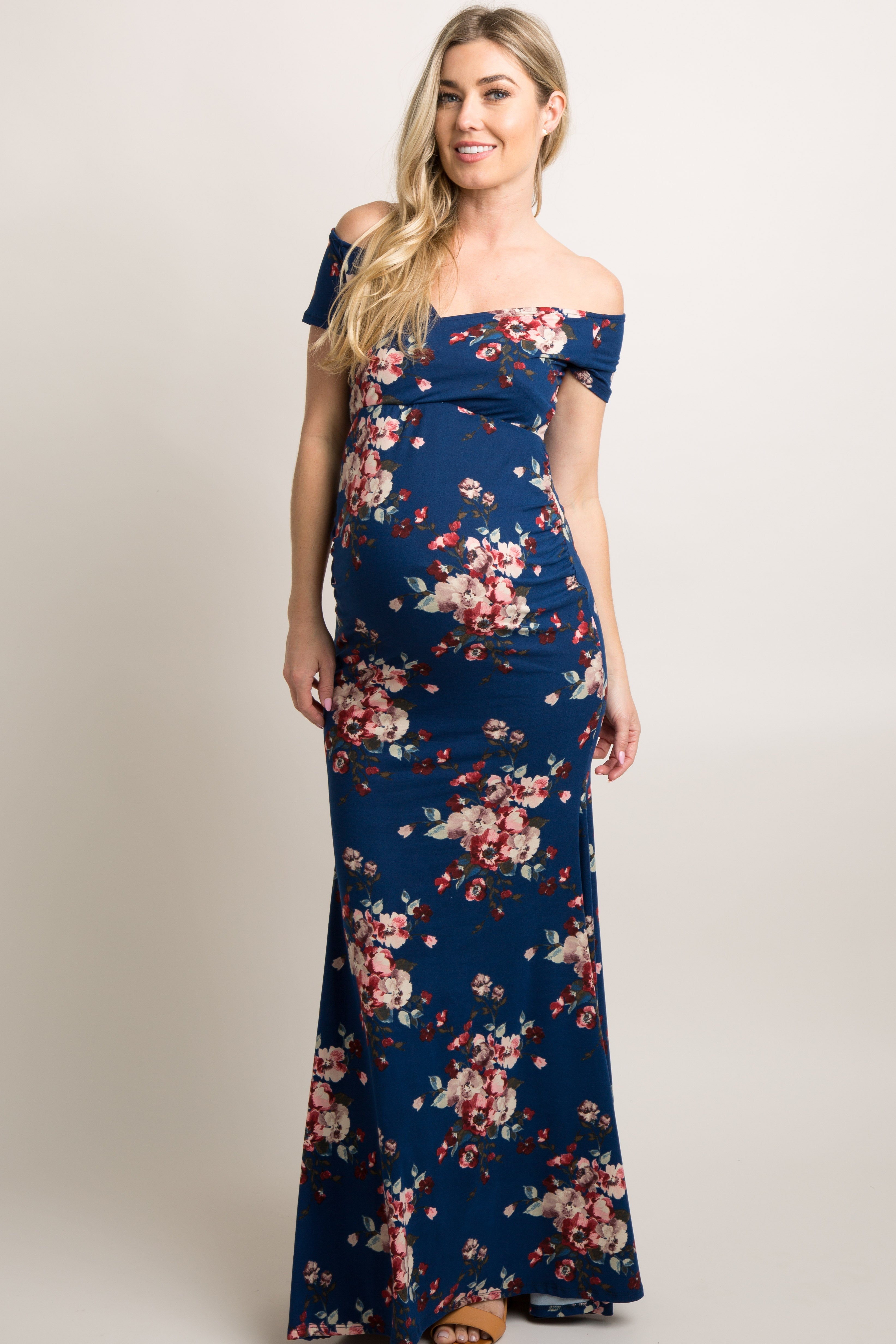 Umstandskleid mit Blumenmuster, schulterfreiem Ausschnitt und Wickeloptik für Fotoshootings
