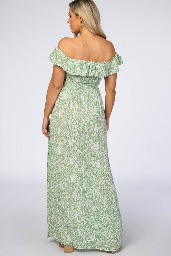 Florales Umstandsmaxikleid in Grün mit Off-Shoulder-Ausschnitt und Volants