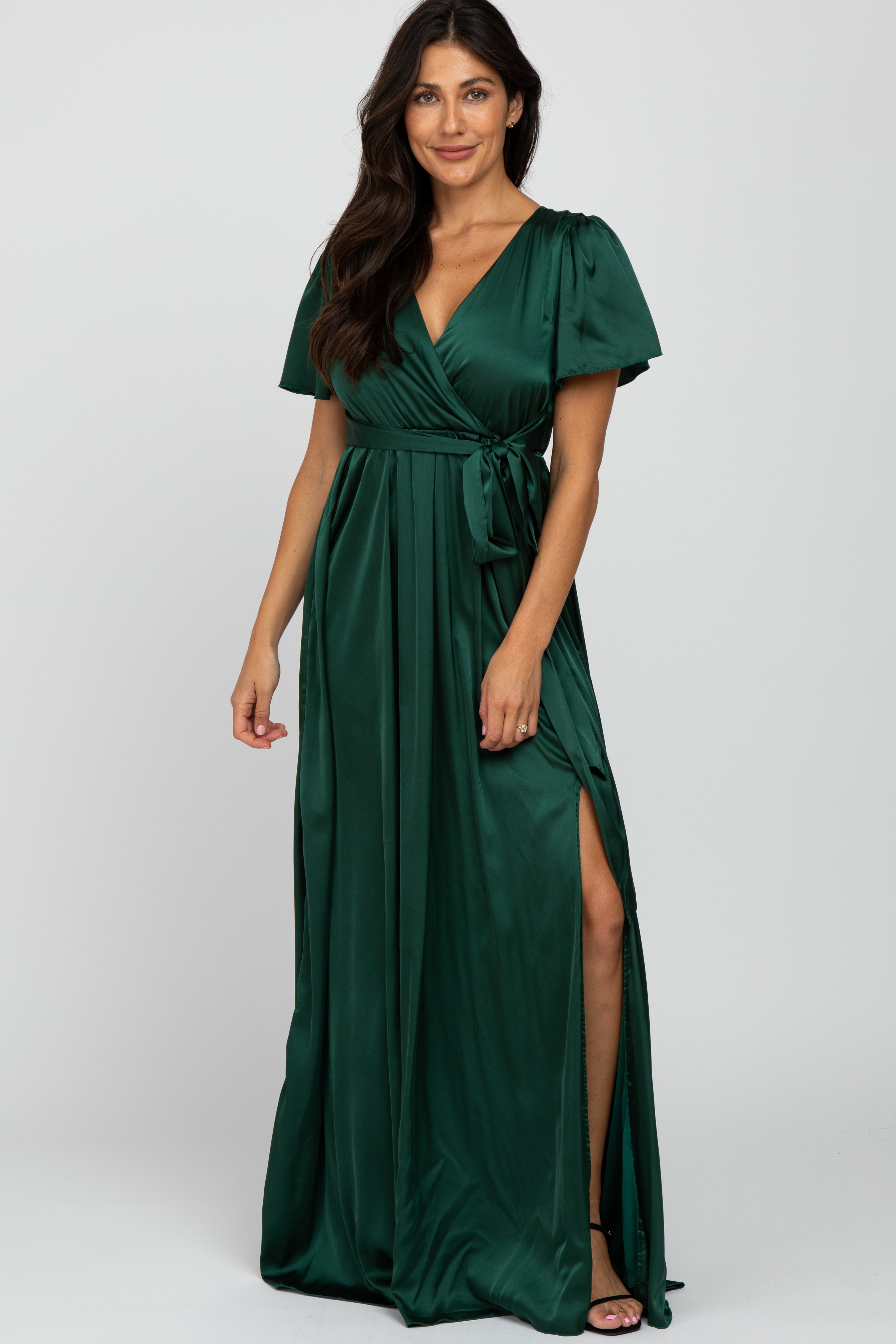 Umstandsmaxikleid aus Satin mit Seitenschlitz in Grün