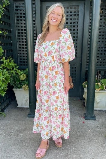 Umstandsmaxikleid mit Blumenmuster und Puffärmeln