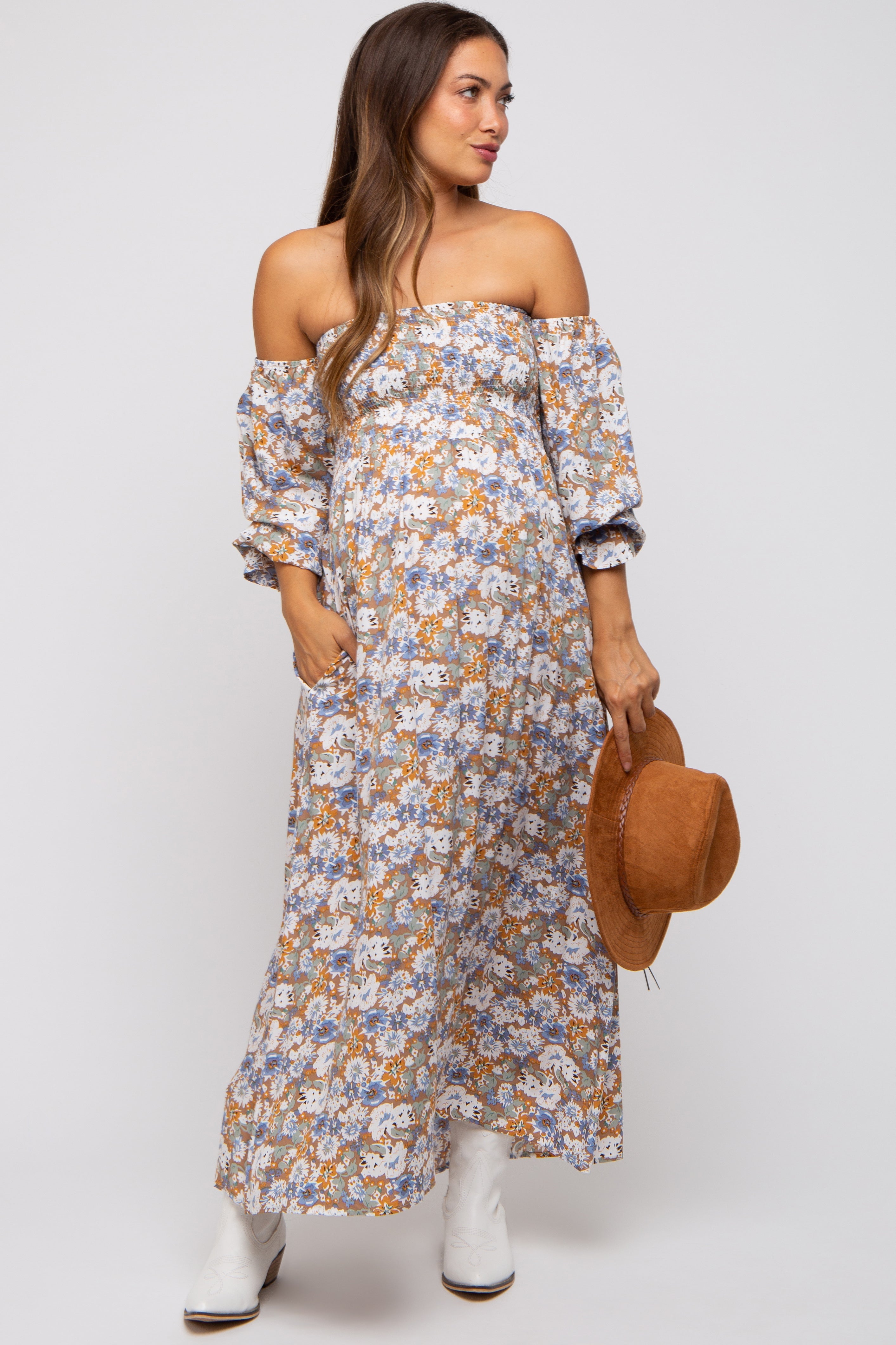 Umstandsmaxikleid mit Blumenmuster, Smok und Off-Shoulder-Design in Taupe