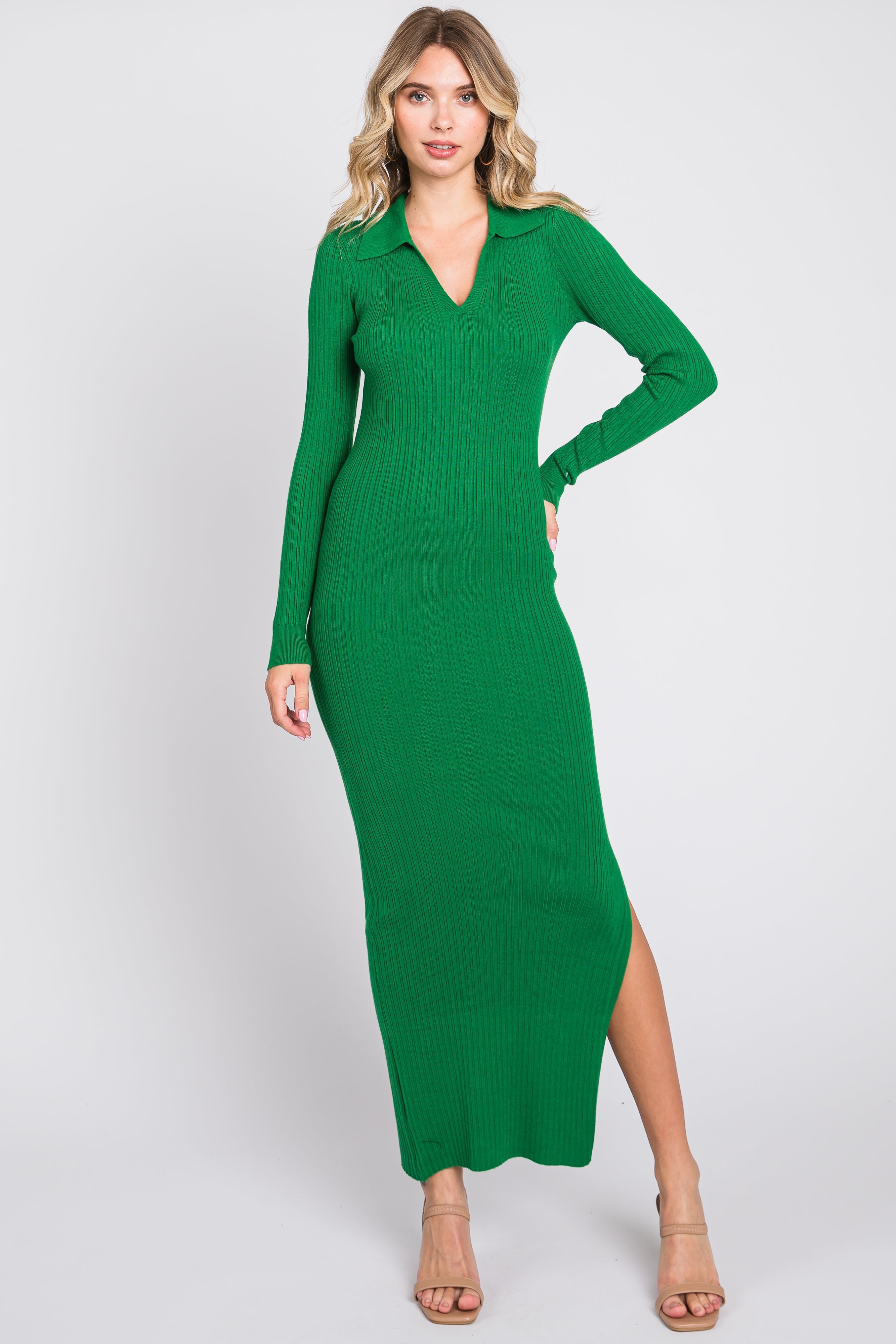Umstandsmaxikleid aus Rippstrick mit Kragen