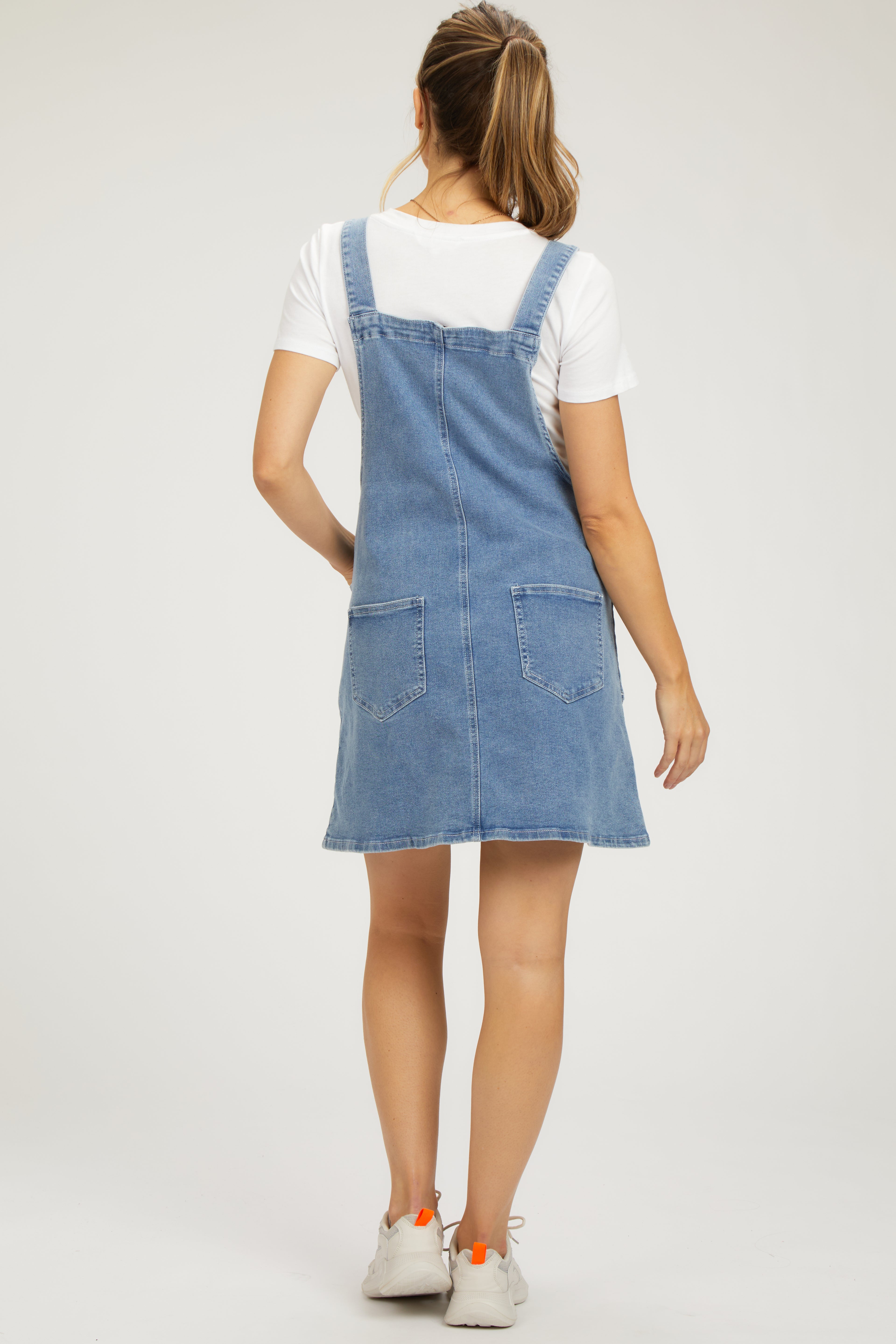 Umstands-Latzkleid aus Denim