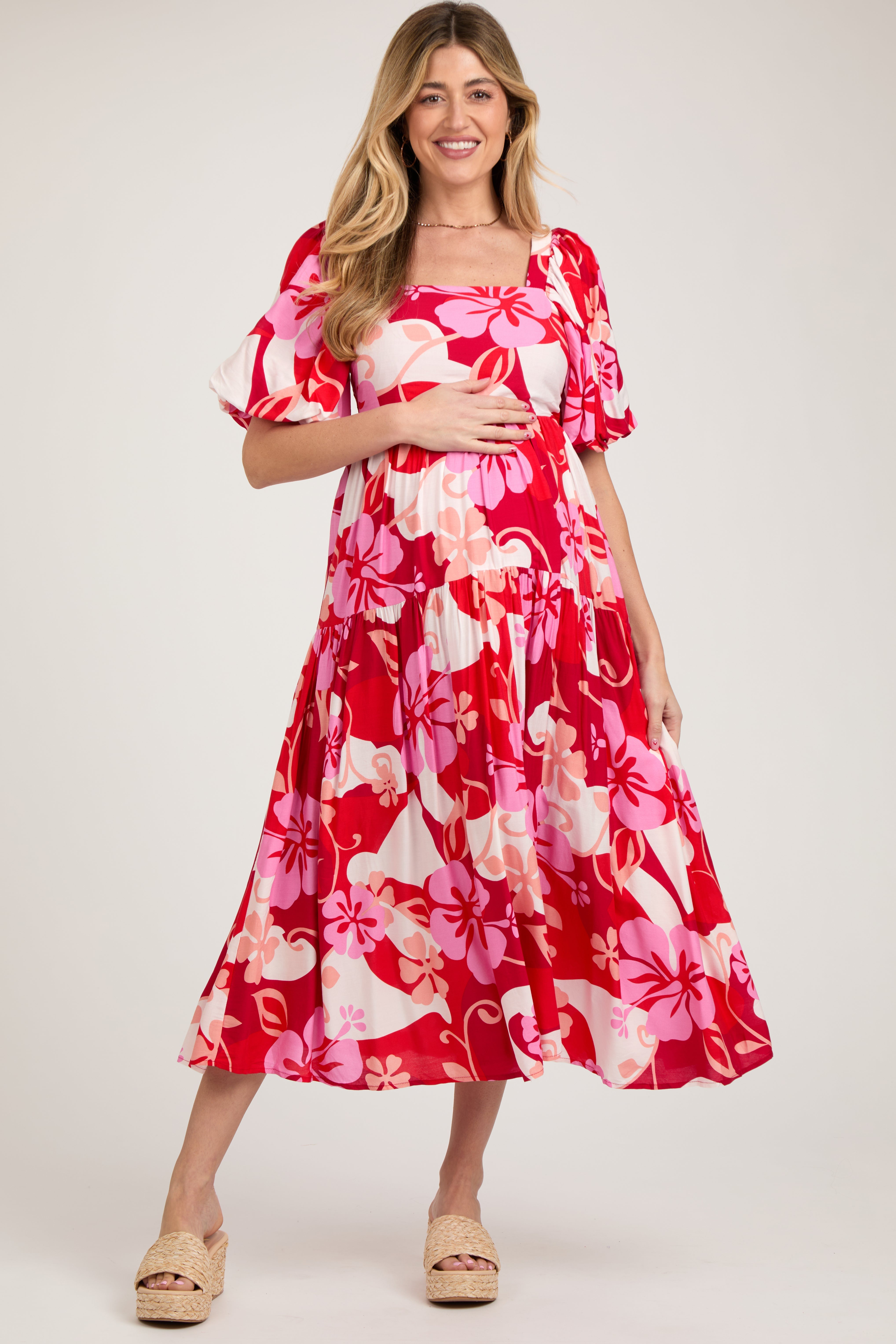 Umstands-Midikleid mit Blumenmuster, Puffärmeln und gestuftem Rock