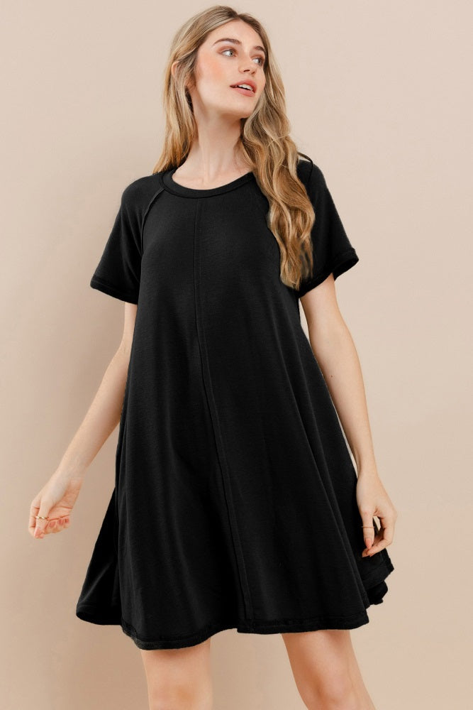Umstands-Minikleid im T-Shirt-Stil in Schwarz