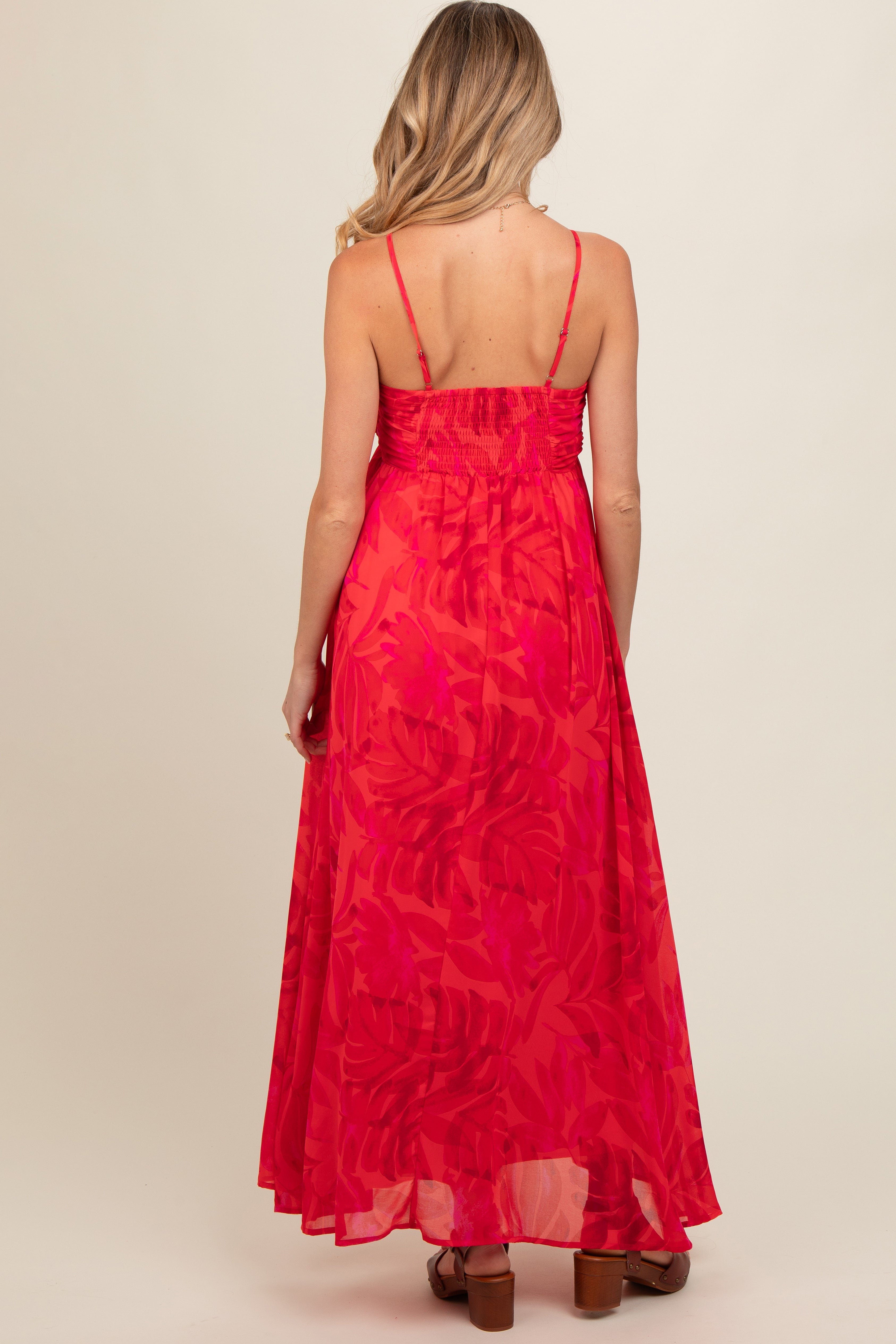 Umstandsmaxikleid mit Neckholder-Ausschnitt
