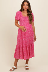 Umstands-Midikleid mit floralem Smok-Oberteil und Rüschensaum