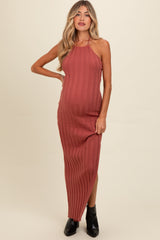 Umstands-Maxikleid aus Rippstrick mit Neckholder-Ausschnitt